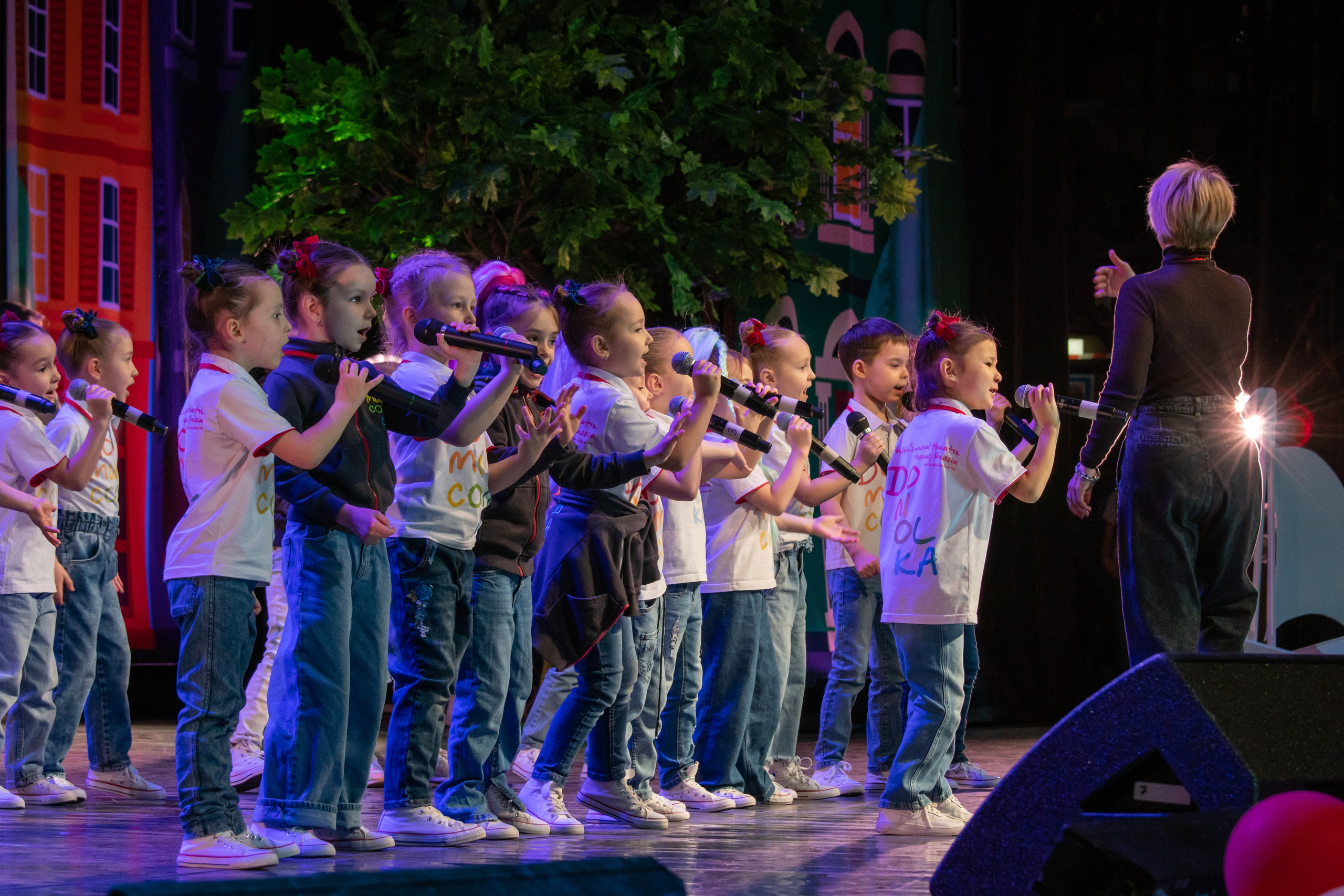 Съёмка концерта для Домисольки, большой концертный зал Космос. «Студия DRONAVT`s» — видеосъёмка и фотография г. Москва