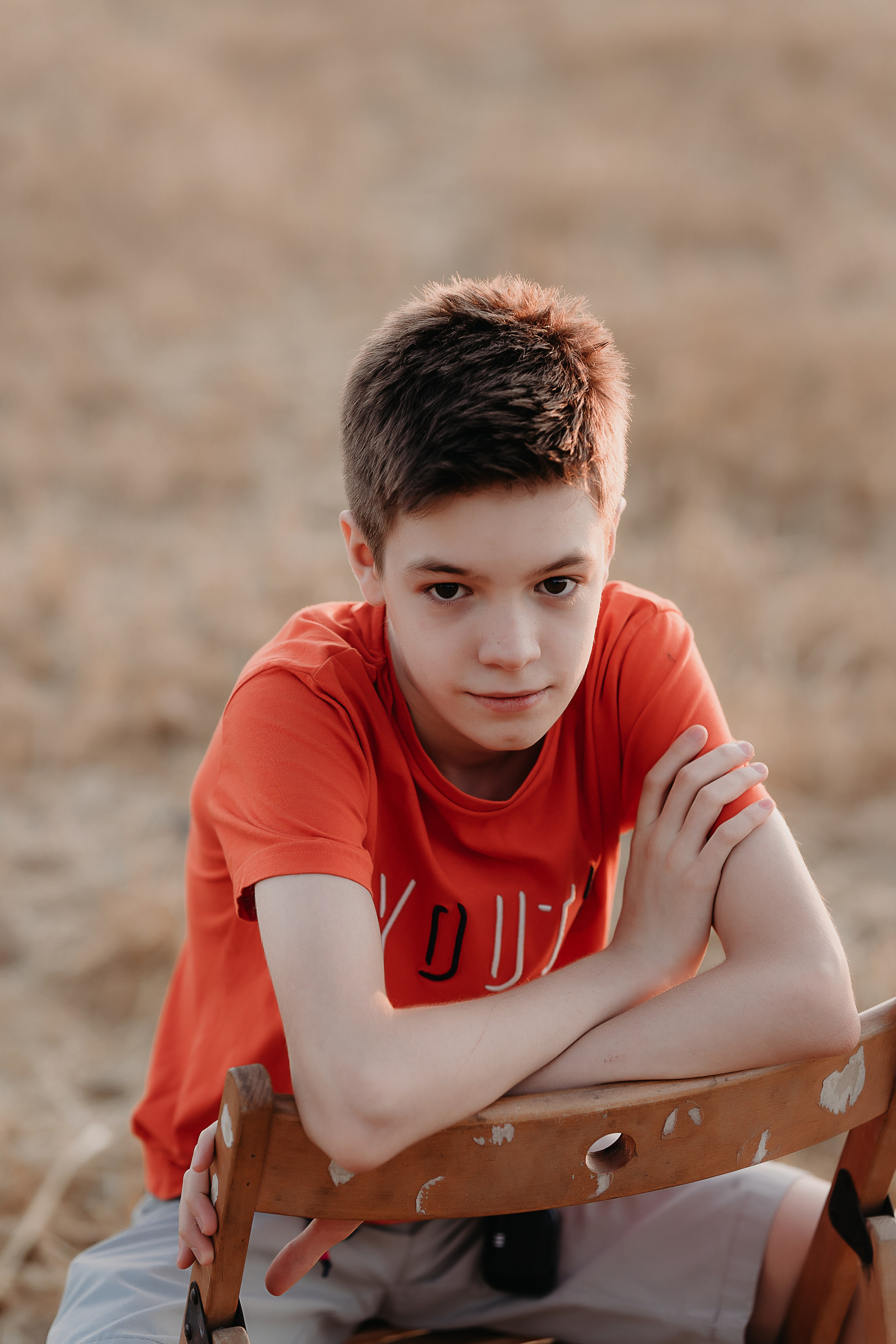 Аксана семейная в поле. Семейный фотограф, женский фототерапевт