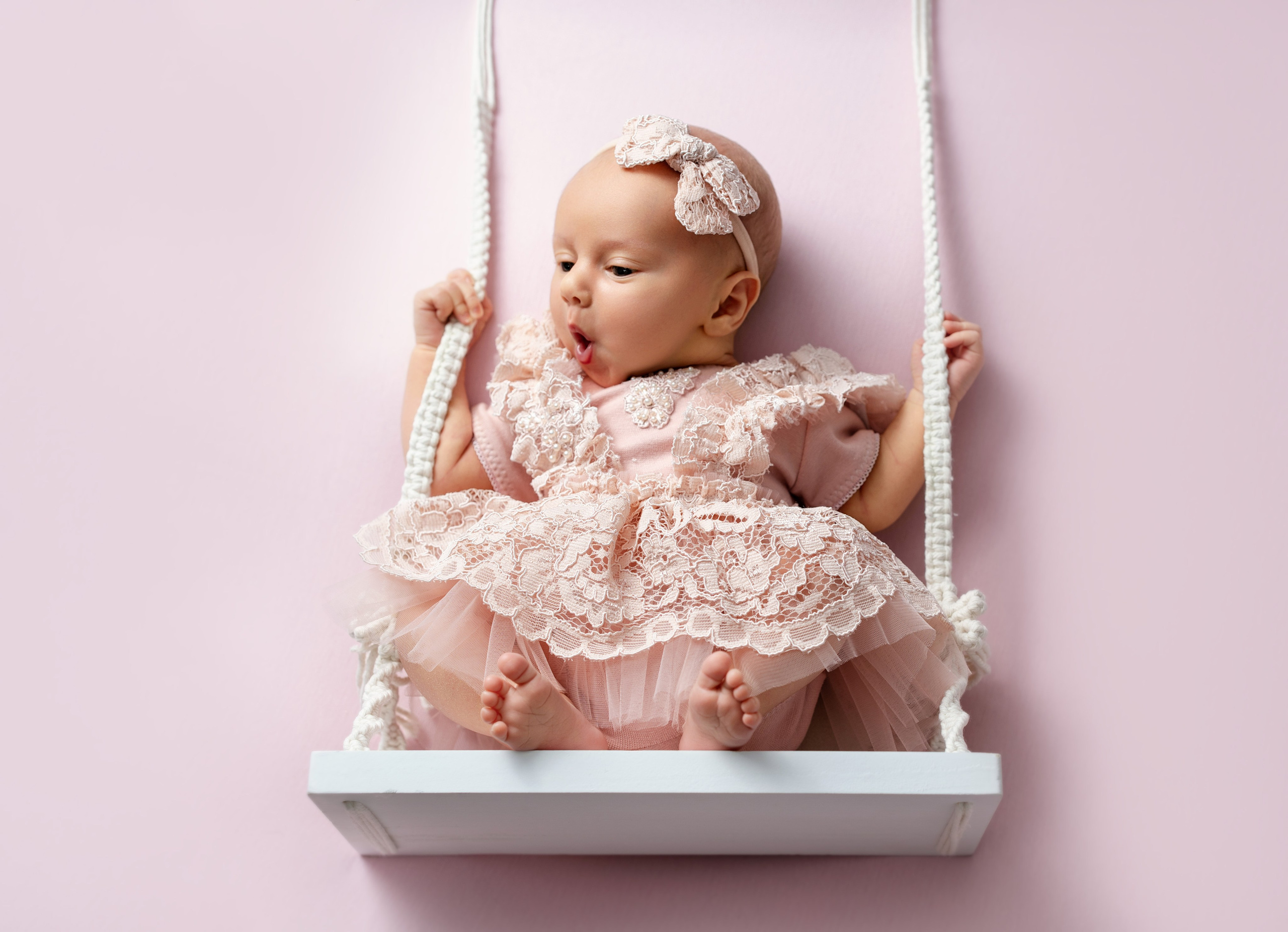 Фотограф новорожденных в Нижнем Новгороде - профессиональная фотосессия для новорожденных, уютные и милые снимки малышей, создание уникальных образов и воспоминаний для родителей. Специалист по детской фотографии предлагает услуги по съемке новорожденных в комфортной обстановке, обеспечивая безопасность и тепло для вашего малыша.