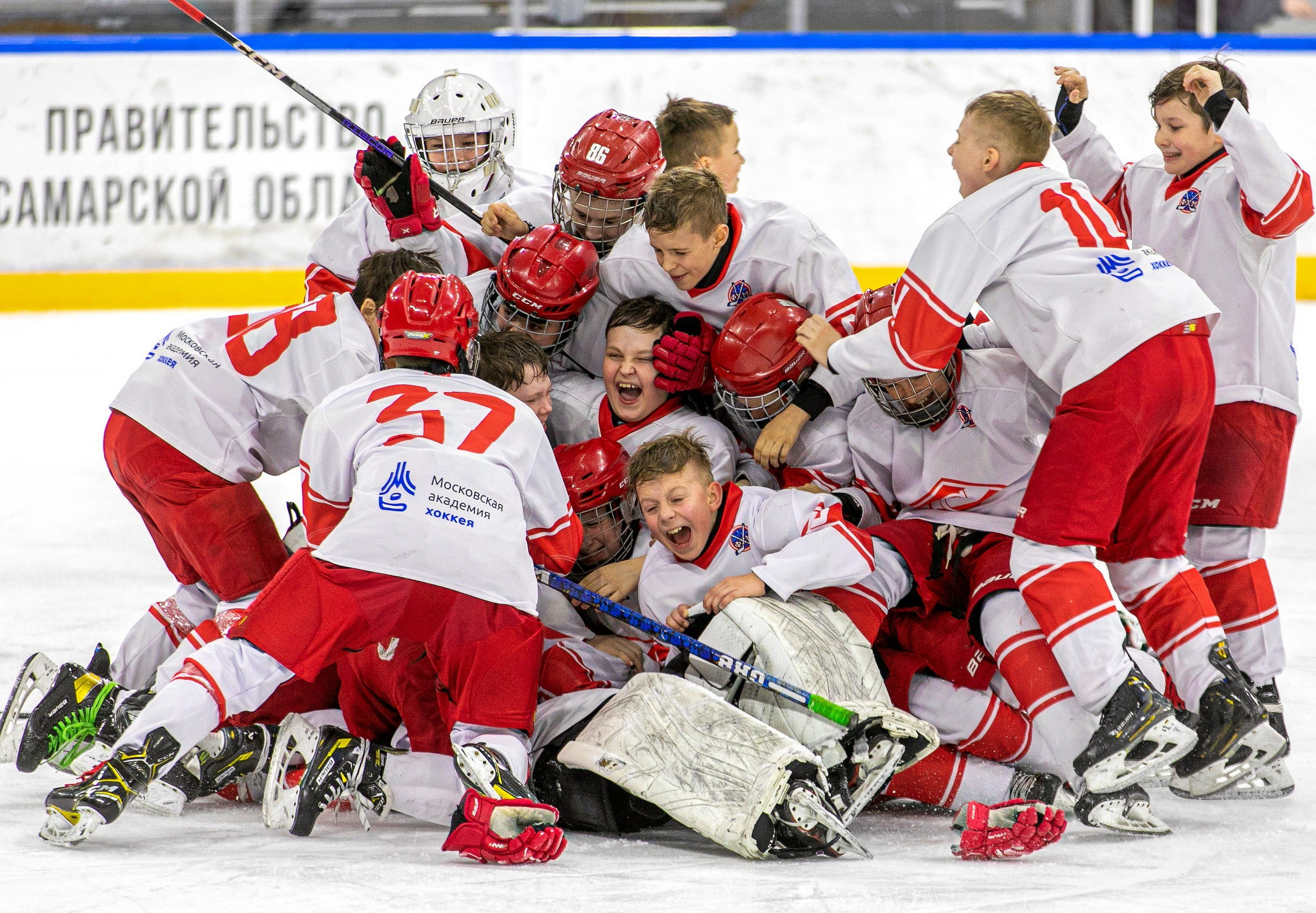 спортивная фотография, хоккей с шайбой, хоккей, детский хоккей, победа