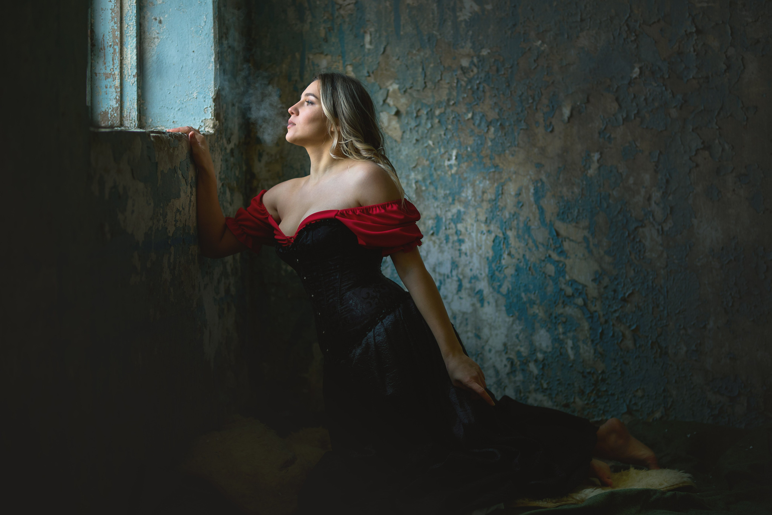 тематическая фотосессия чебоксары винтажном платье заброшка