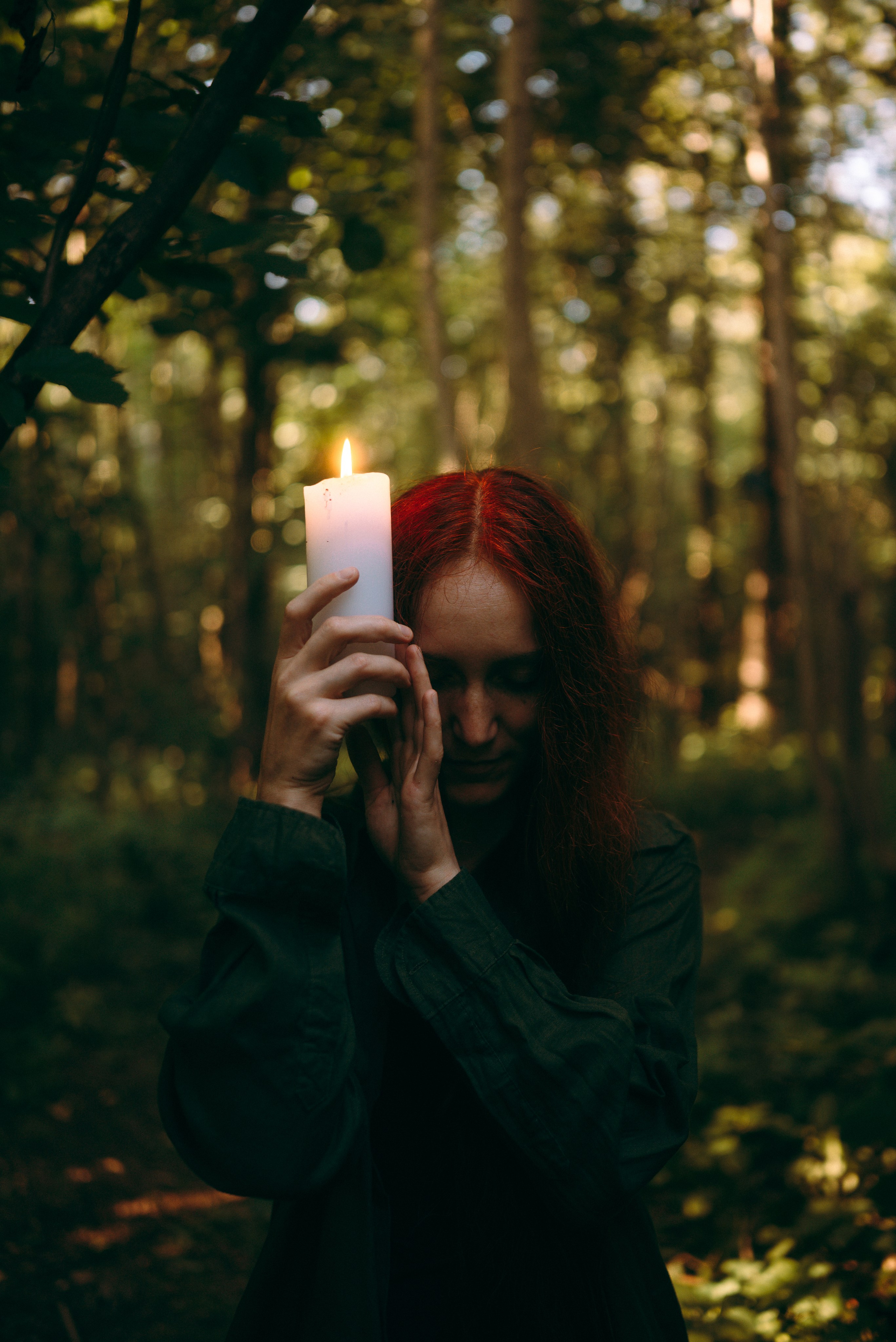 Женская съёмка на капище. Фотоведьма Дарья Нечинская