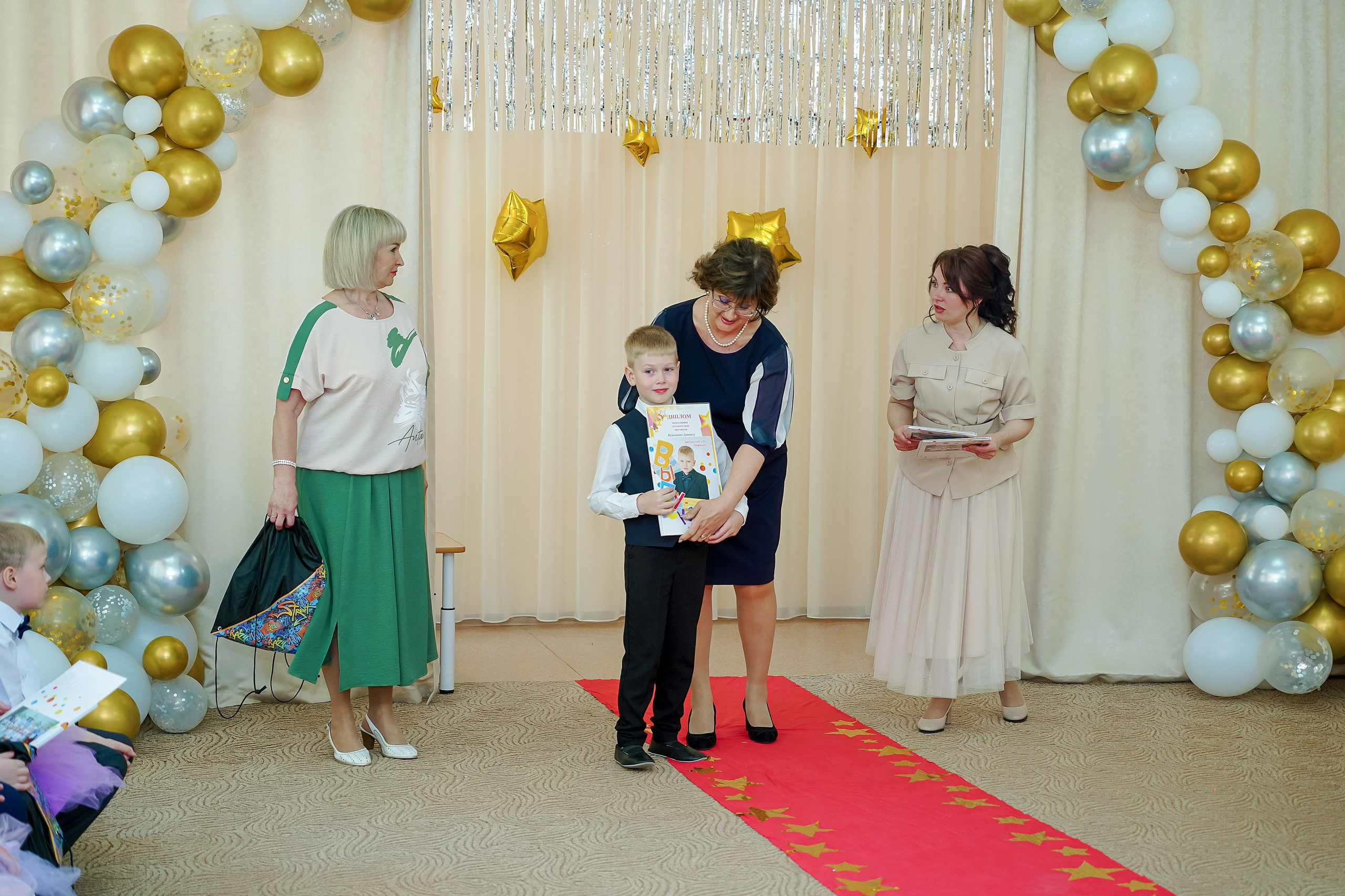 Фотосъемка видеосъёмка фотограф видеооператор новогодних утренников  в. Фотограф, видеооператор Нина Коршунова