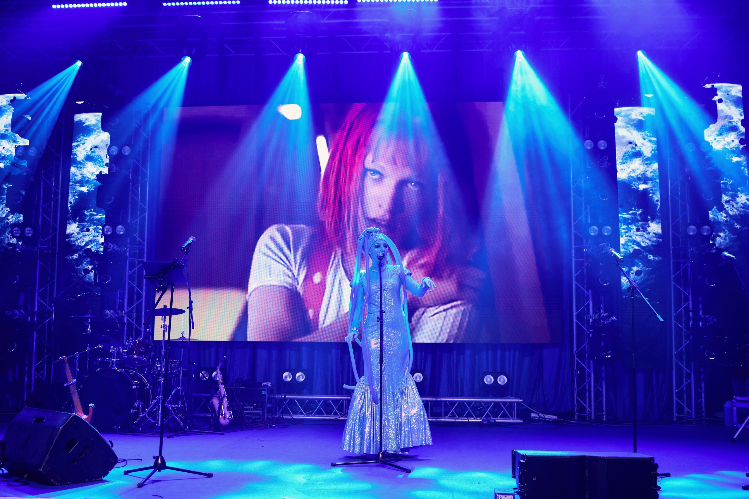 Космический новый год / K-Holding. Другой взгляд на фотографию