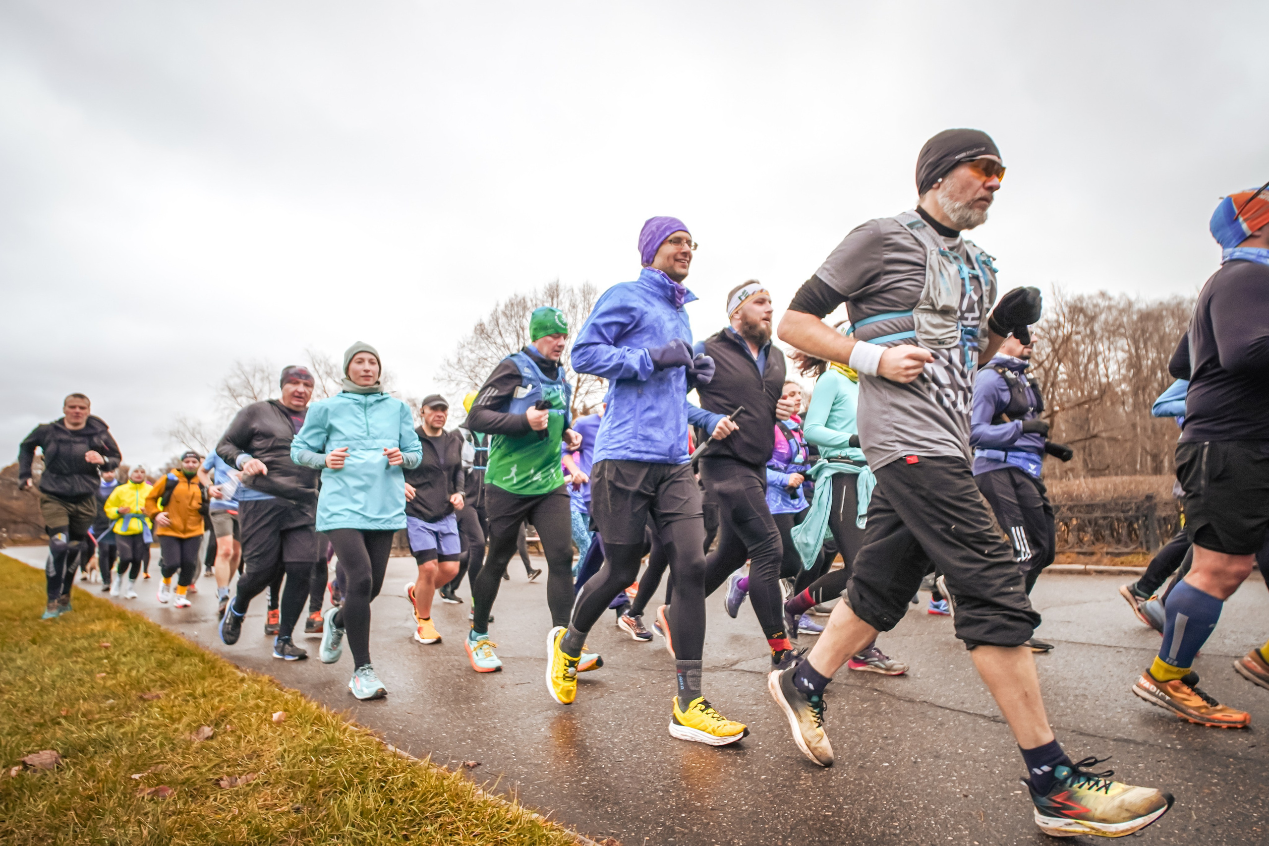 #марафонудома #яuzarun 2024 2-я петля, группа 6:30. Роман Капилюшов. Бег. Фото. Видео. г. Люберцы