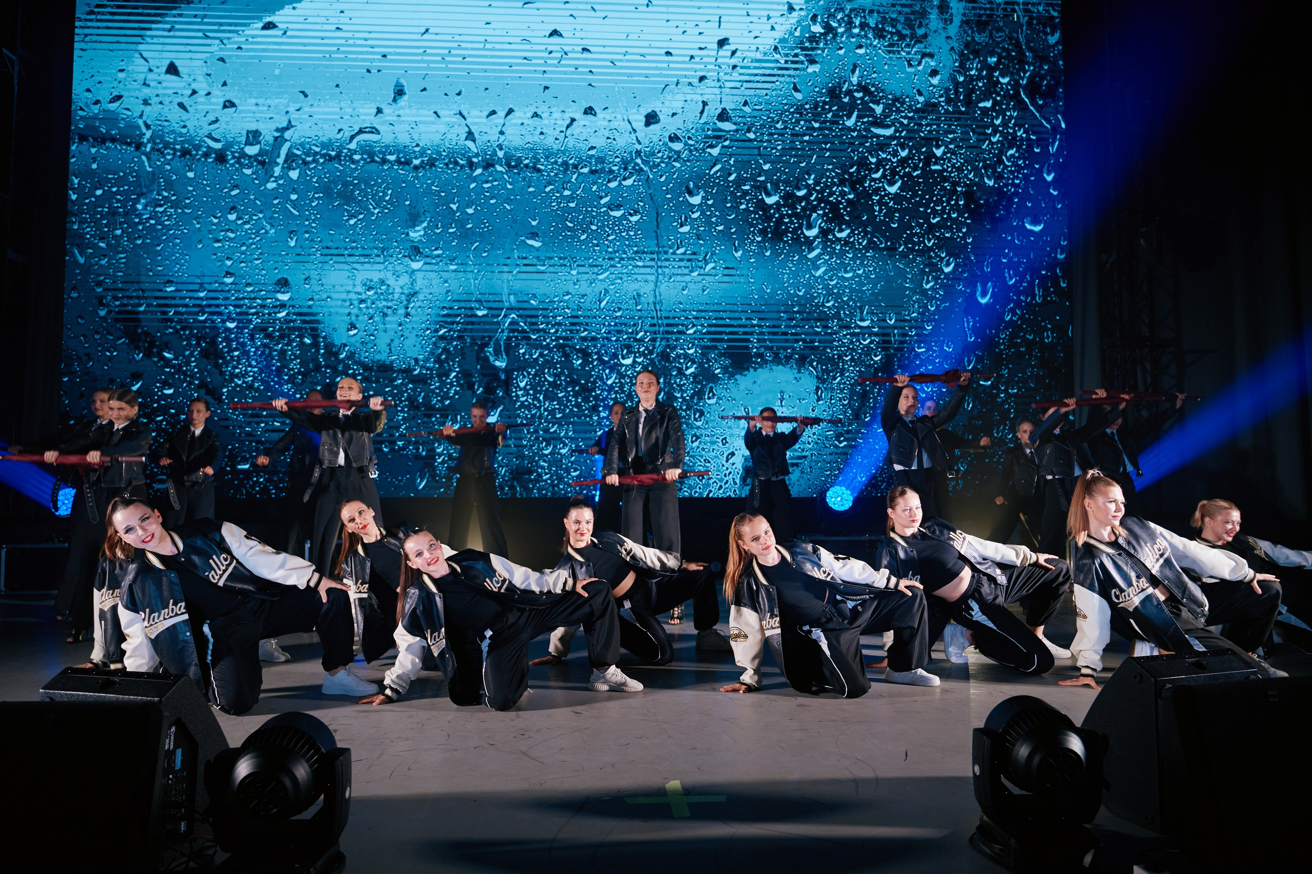 VIVA GLAM Отчетный концерт. Фотограф и видеограф в Кургане Леонид Корнильев