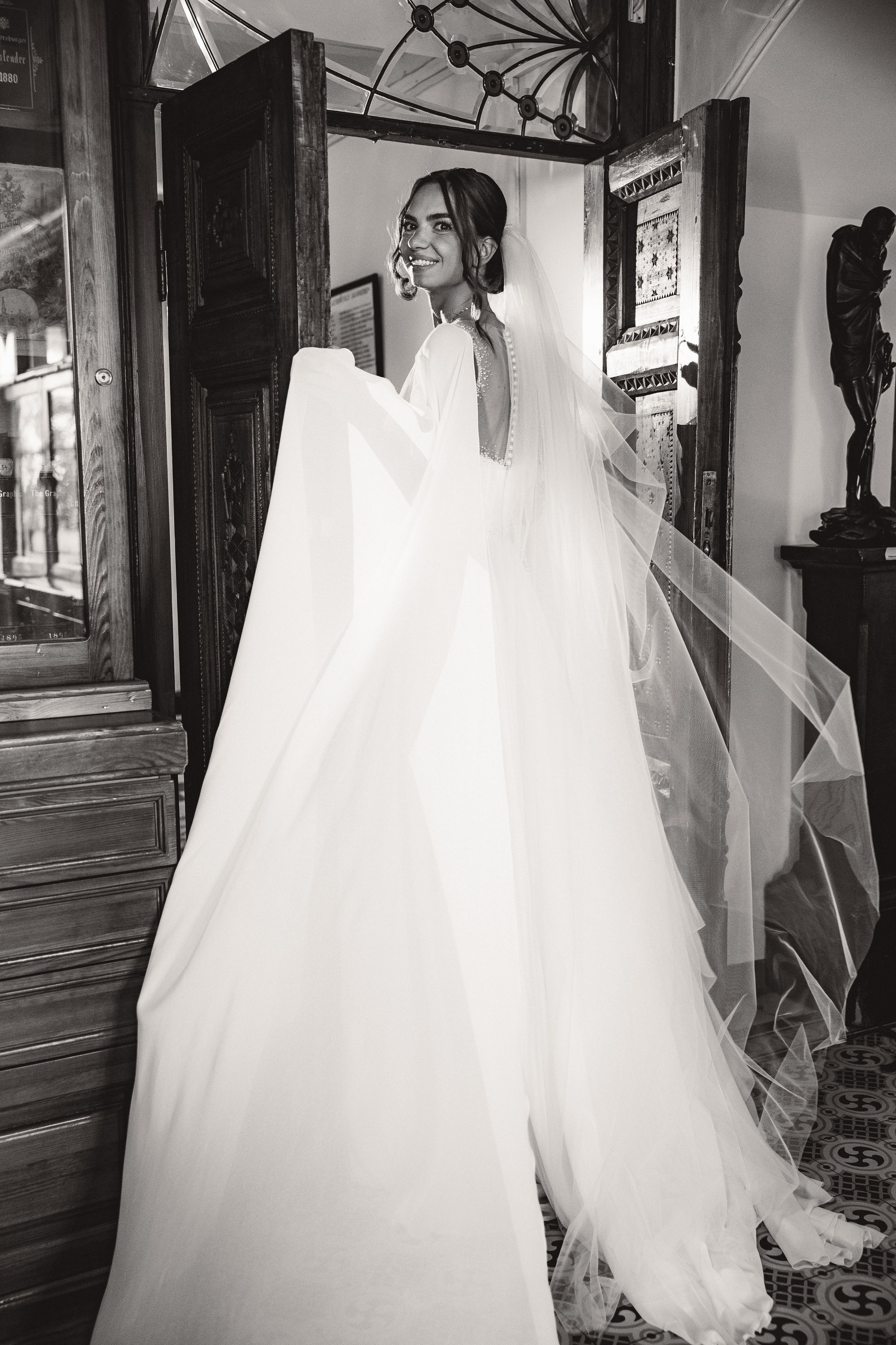 Свадебная фотосессия в Иваново и Москве. Свадебный фотограф в Иваново Гитарина Черняева