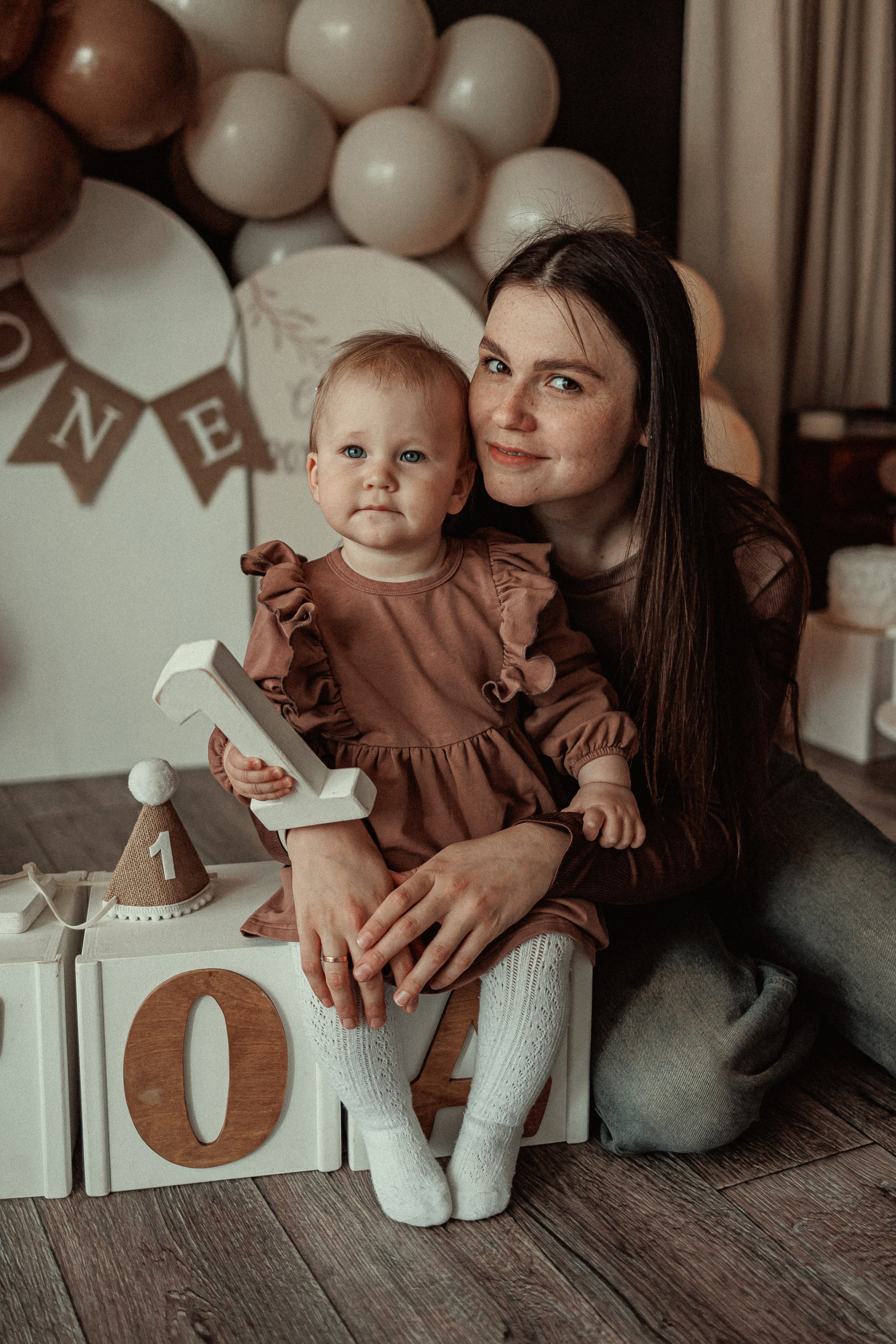 Годики. Фотосессия дней рождения в фотостудии. Детский семейный фотограф в Абинске