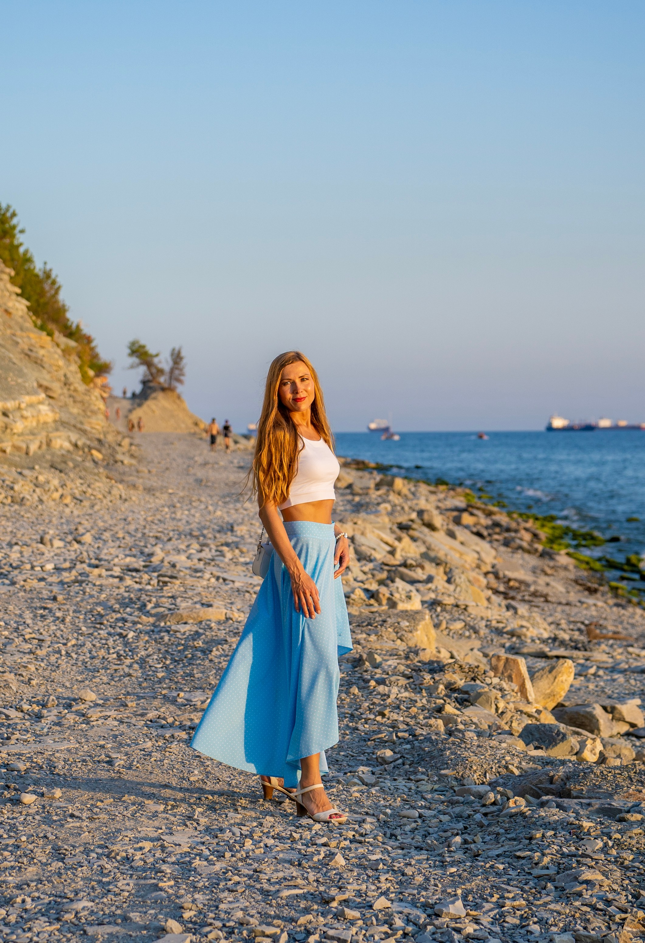 Фотосессия в Кабардинке — поход к сухогрузу Рио. Семейный и детский фотограф Екатерина Черняева. Снимаю портреты, love story, фотопрогулки, работаю на улице, в кафе, студии, дома у клиента