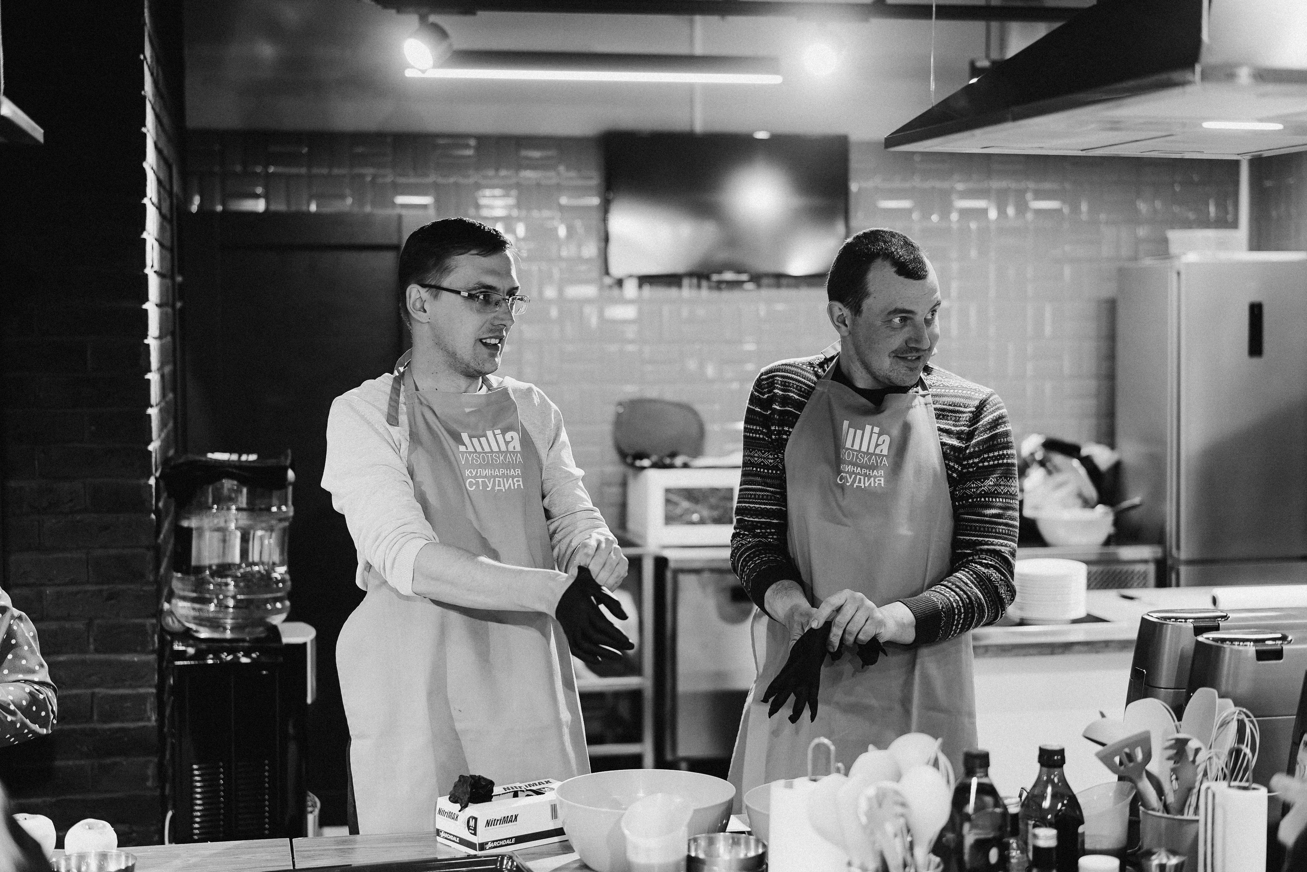 Репортаж с кулинарной студии Юлии Высоцкой. Портретный фотограф в Москве Илья Корненков