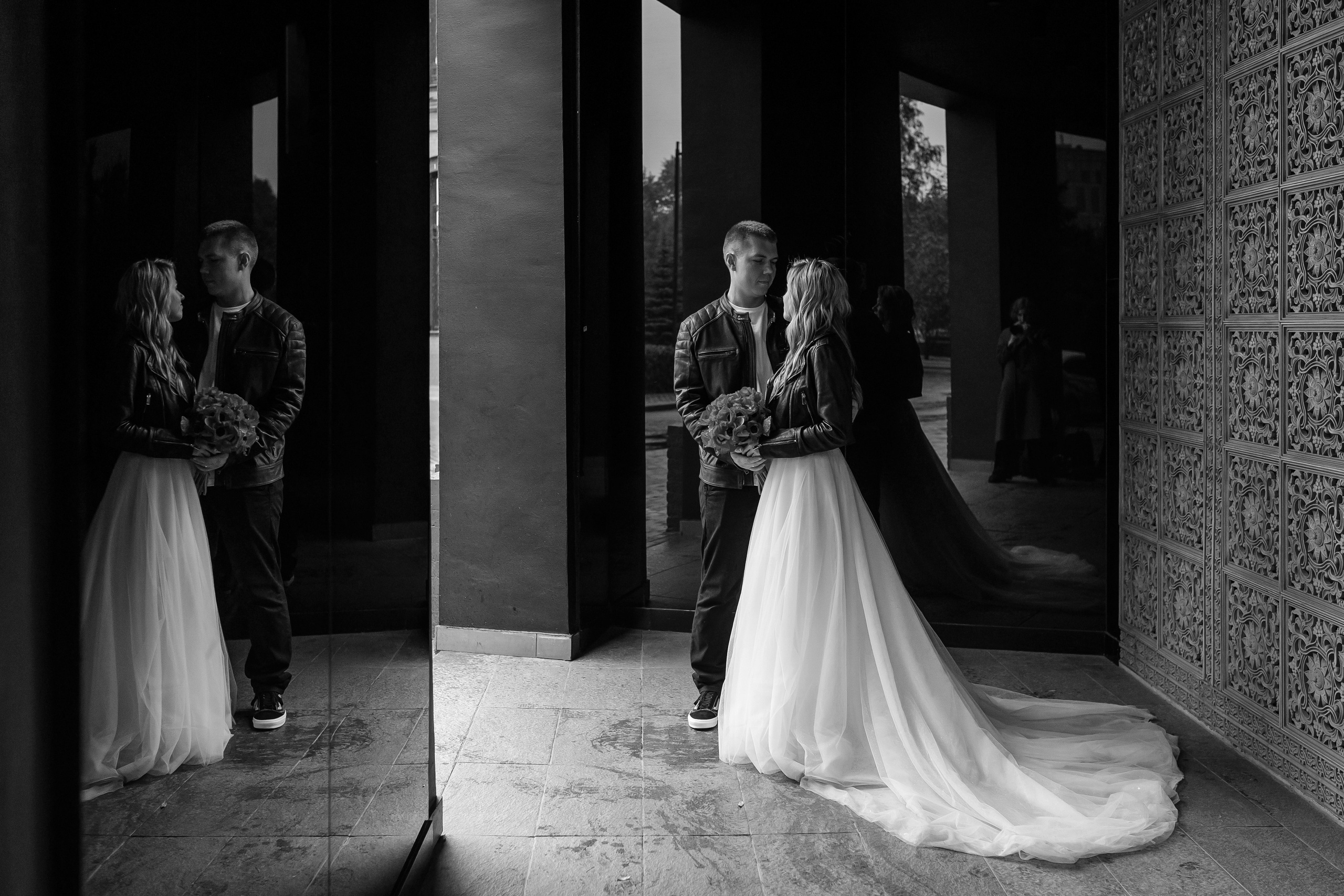 Свадебная прогулка в Москве в рок стиле