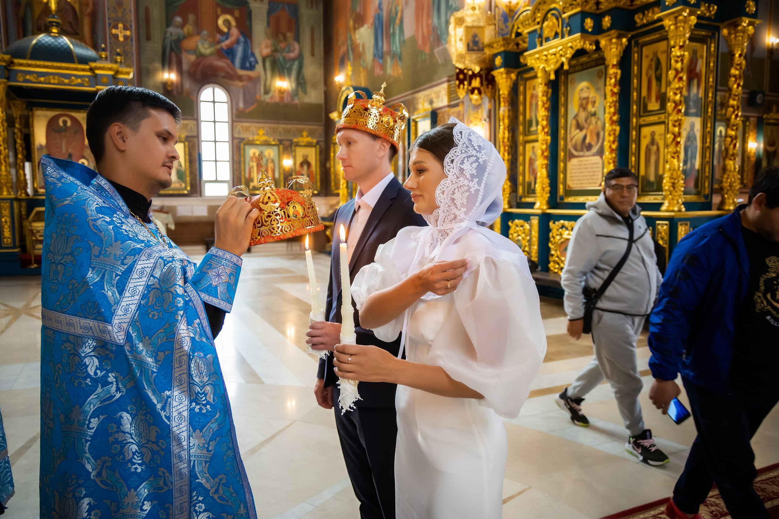 В Храме. Семейный и Свадебный фотограф в Астане Александр Астапов