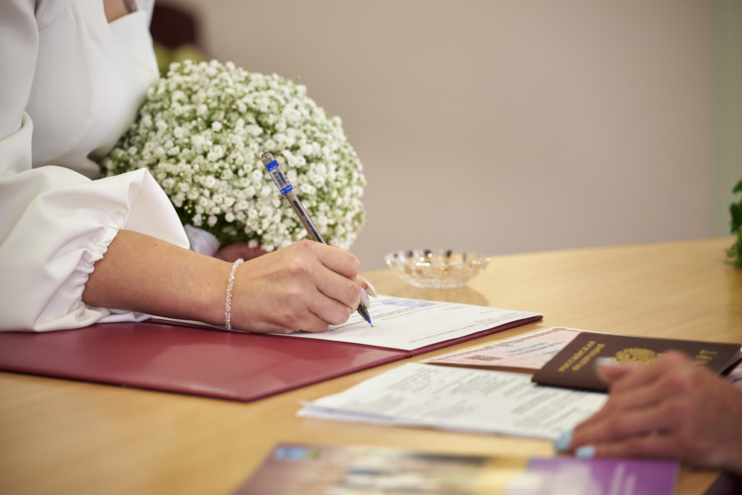 Фотограф Давыдов Алексей в Старом Осколе, фотосесия свадьбы. Профессиональный фотограф Старый Оскол, Губкин — свадьба, венчание, крещение, юбилей и день рождения