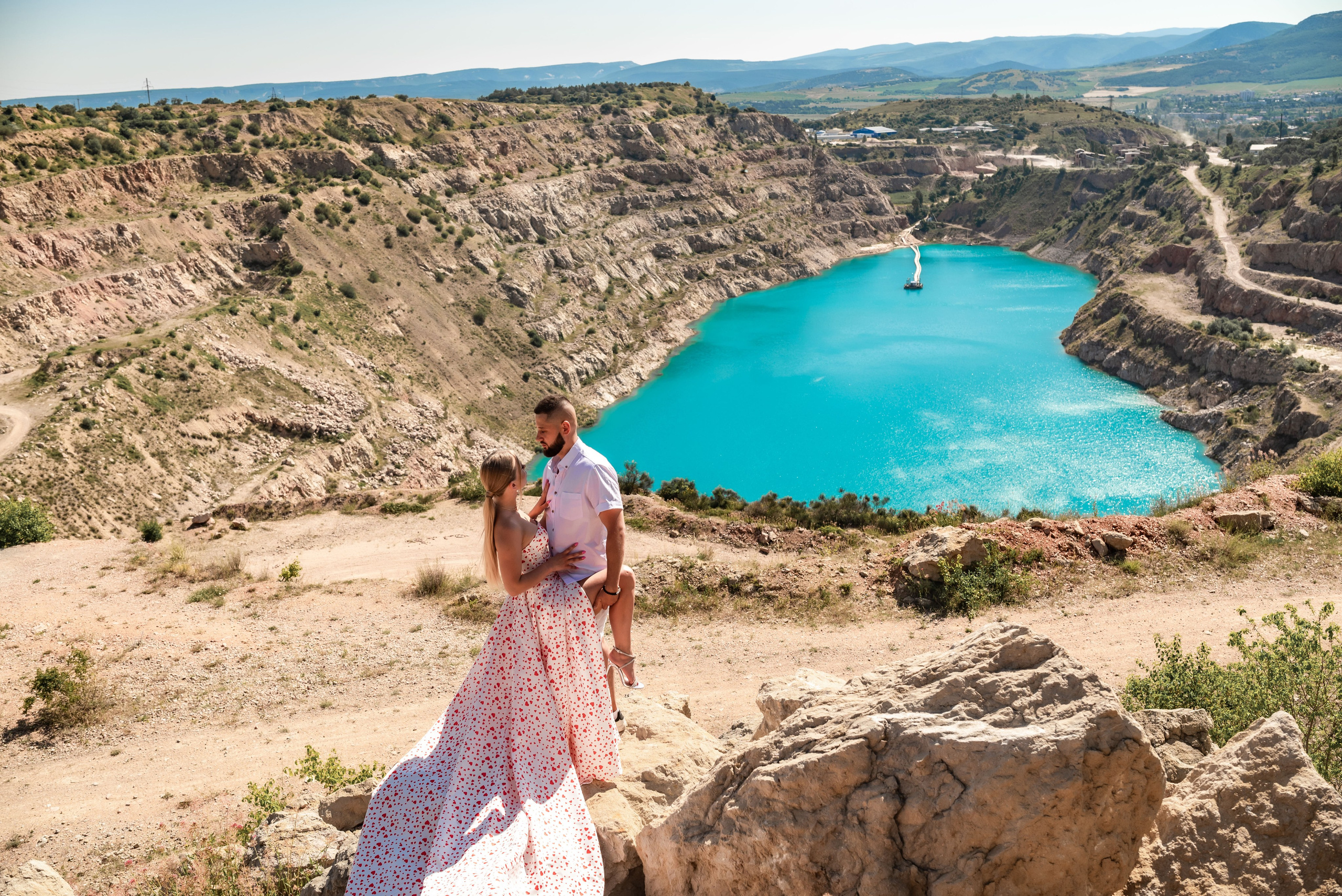Love story. Выпускные альбомы в Крыму