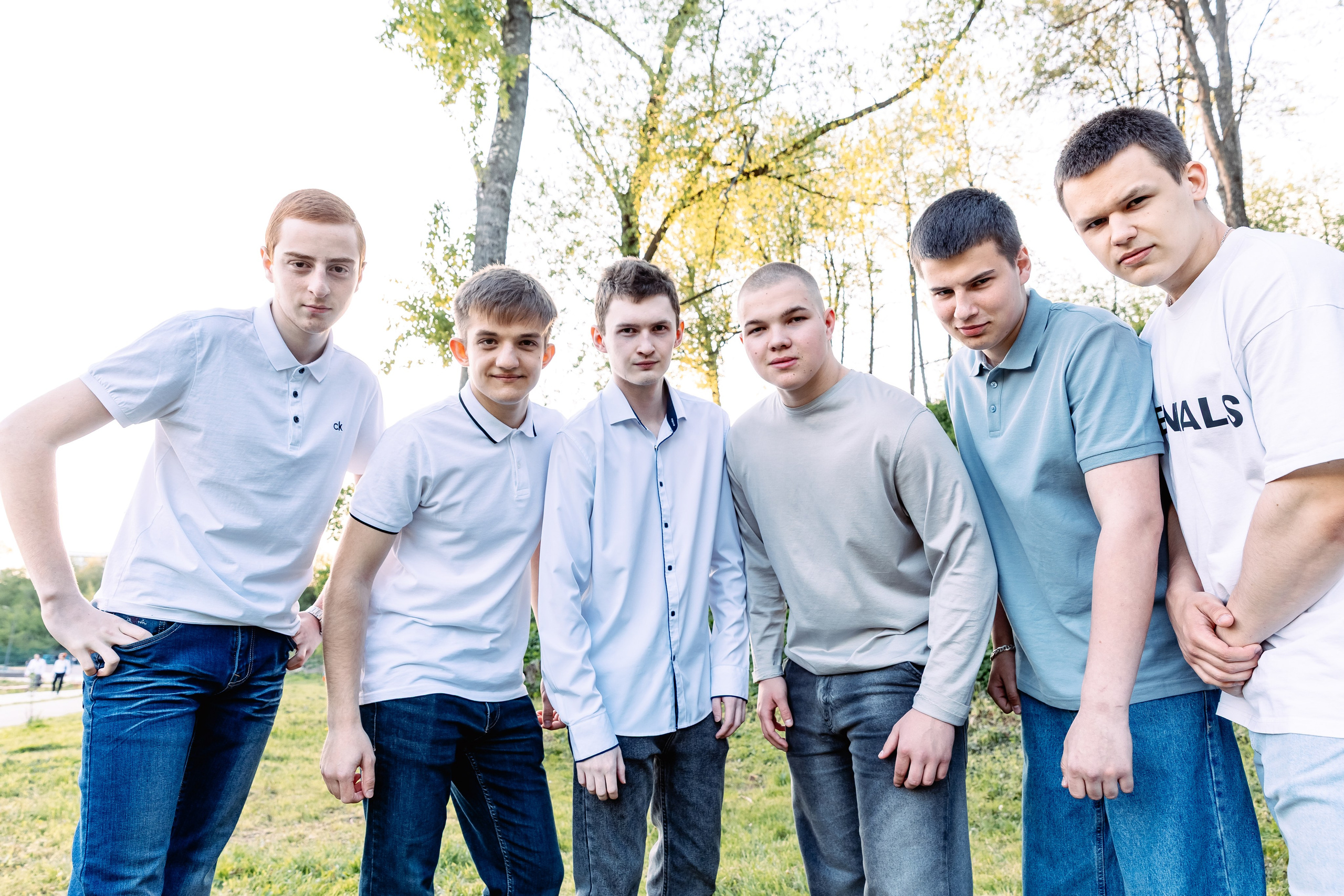 Позирование группы. Выпускные альбомы для детского сада и школы