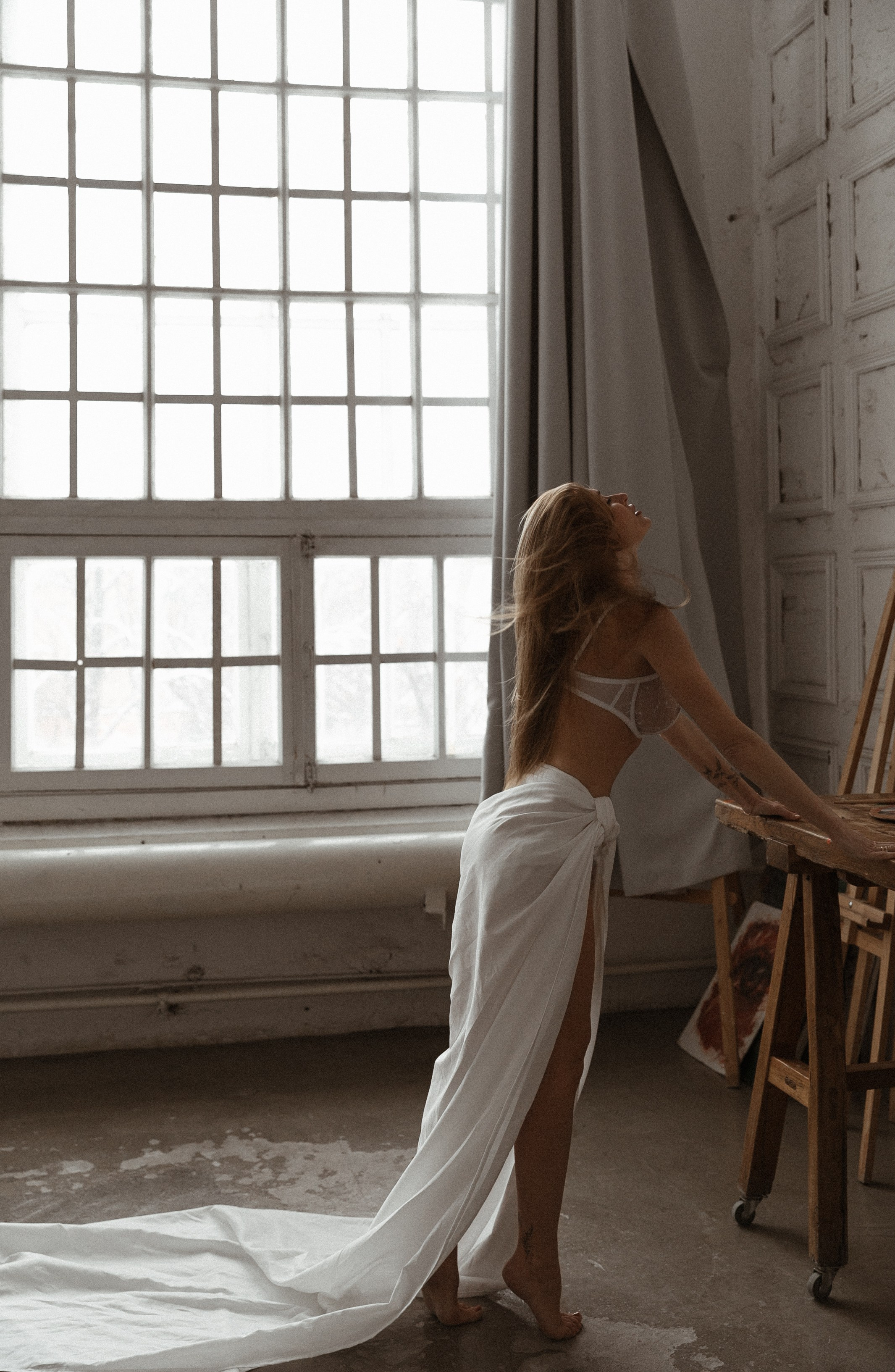 Студии & отели. Модель Москва каталожная и творческая съемка Anna Antlers