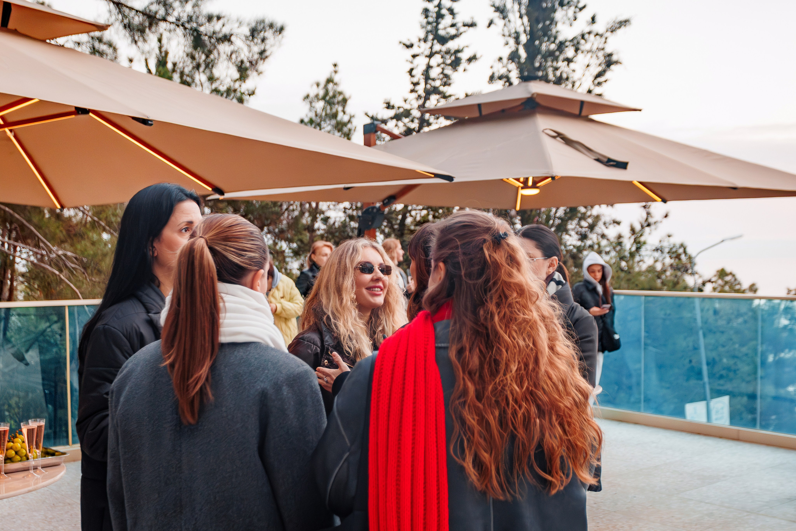 10 лет проекту «КОФЕДВИЖ» и открытие новой кофейни_Ялта_19.12.2025. Аминов Руслан | Фотограф