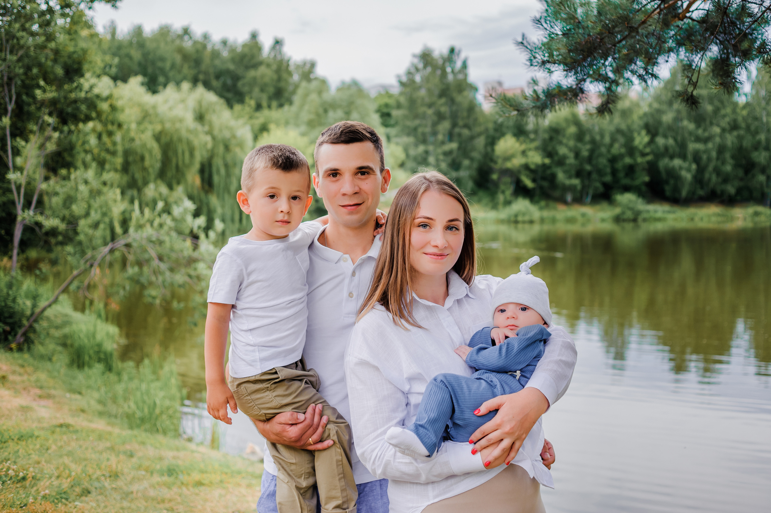 Детский и семейный фотограф в Рязани Валя Лялина. Фотограф новорождённых в Рязани, фотосъемка выписки из роддома, крещен