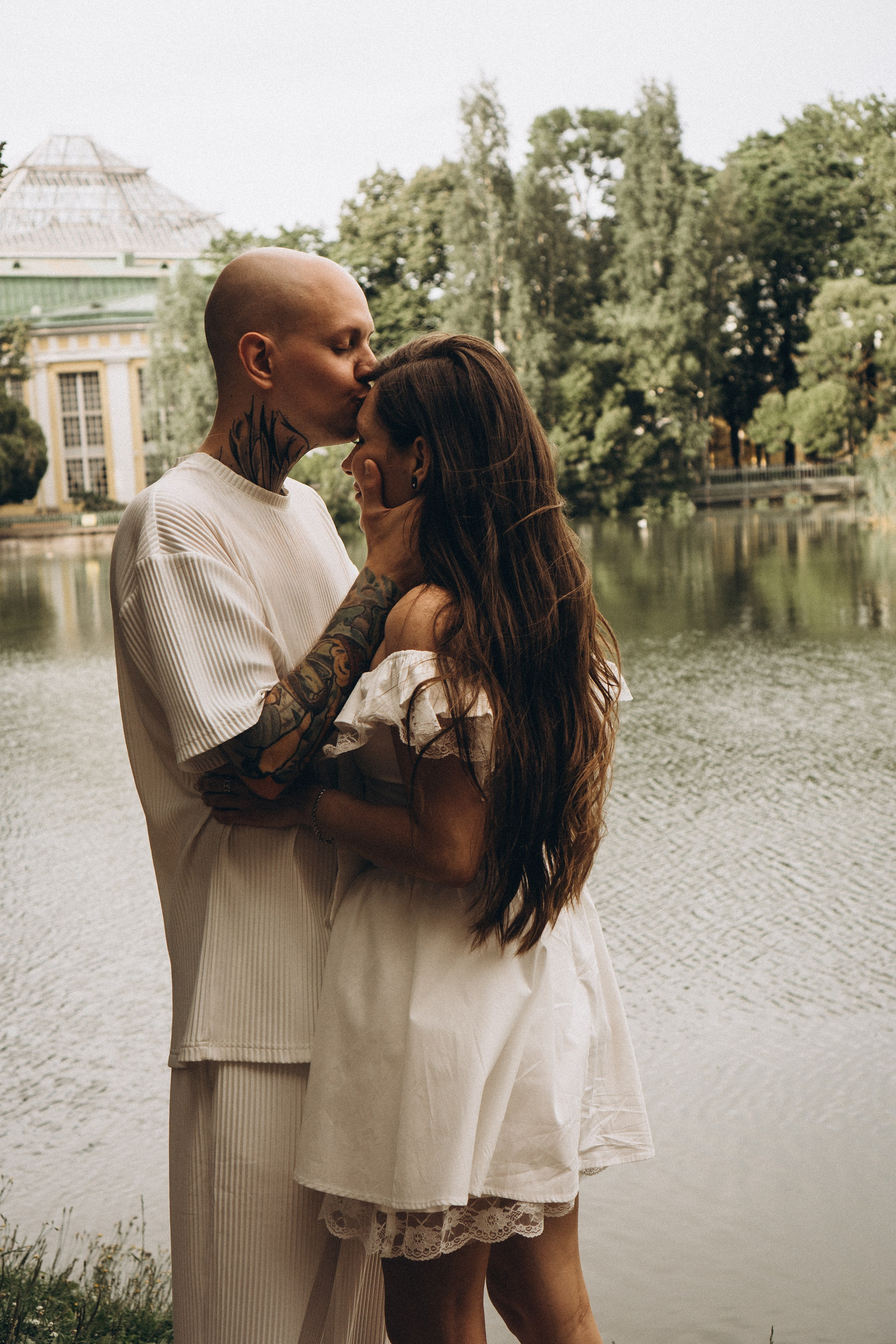 СВАДЕБНАЯ ПРОГУЛКА ПО ТАВРИЧЕСКОМУ САДУ И НЕВСКОЙ РАТУШЕ. Профессиональный фотограф, Санкт-Петербург — Виктория Богомолова