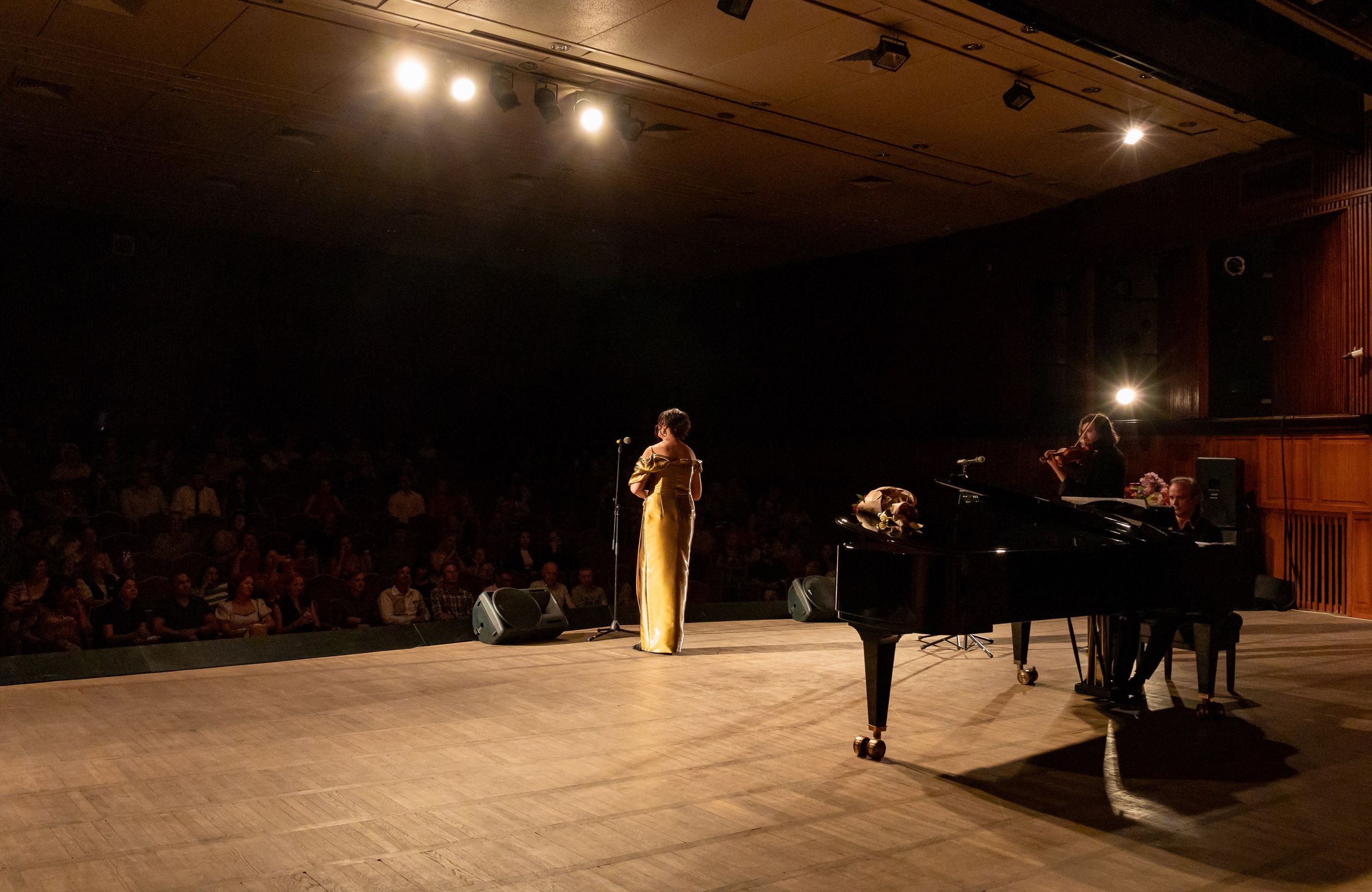 Оксана Фёдорова оперетта. Семейный и Свадебный фотограф в Сочи