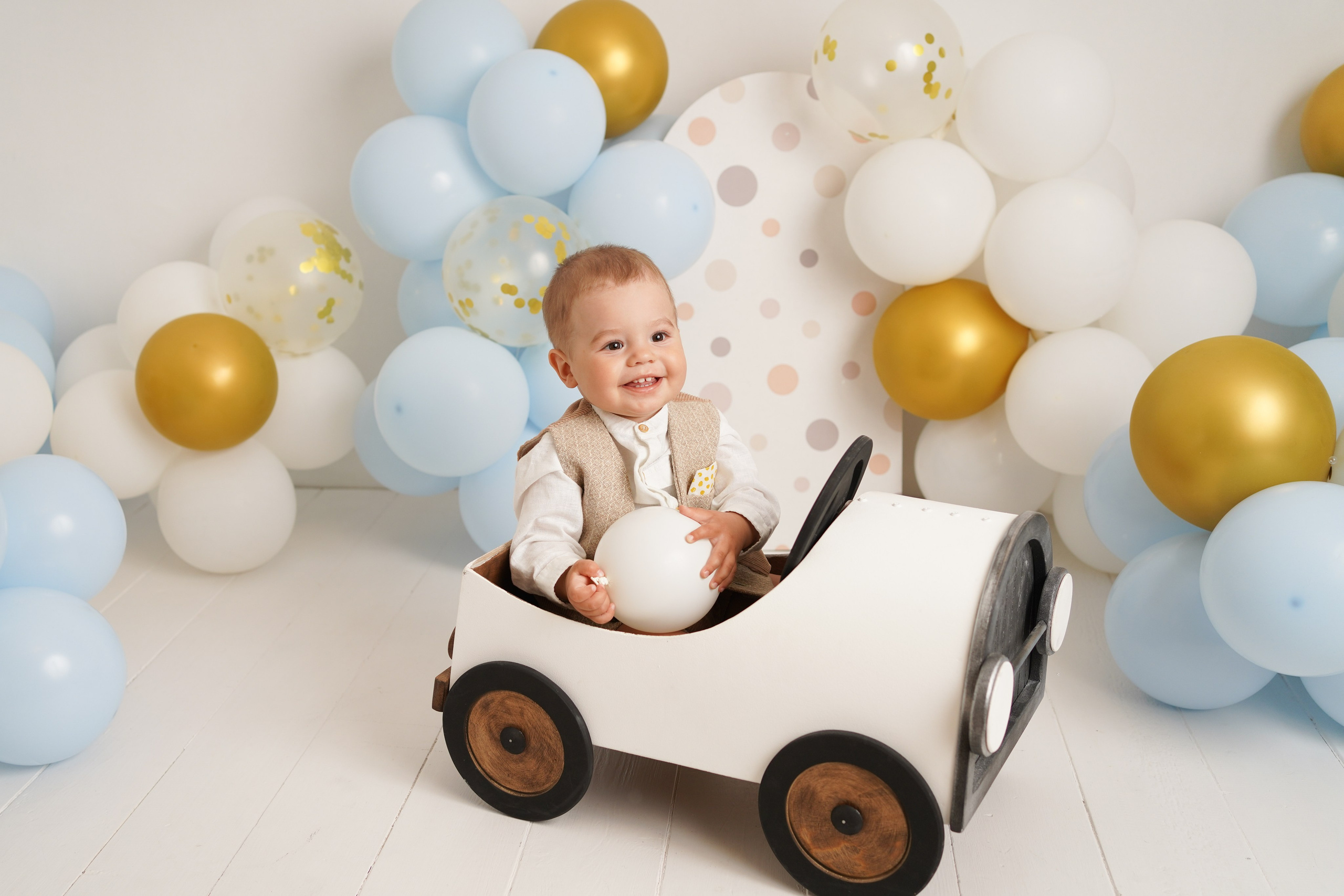 Фотосессия Первый годик Жени. Детский фотограф и фотограф новорожденных в Калининград Оксана Иваний