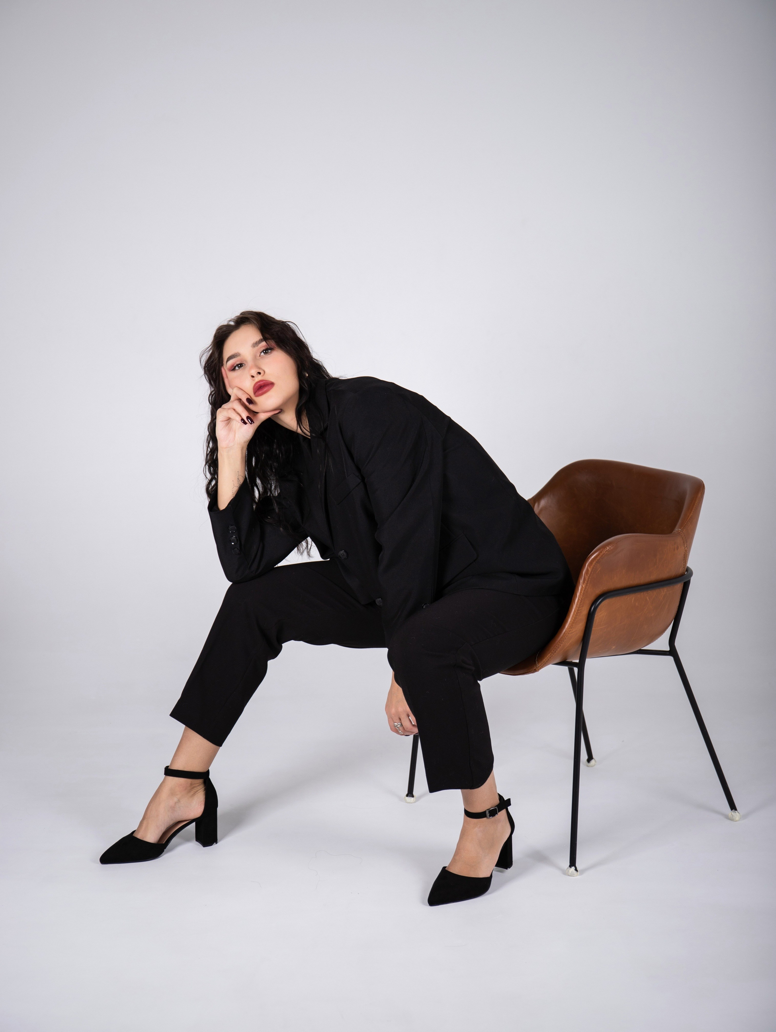 На циклораме. Свадебный и семейный фотограф в Москве Мила Широких