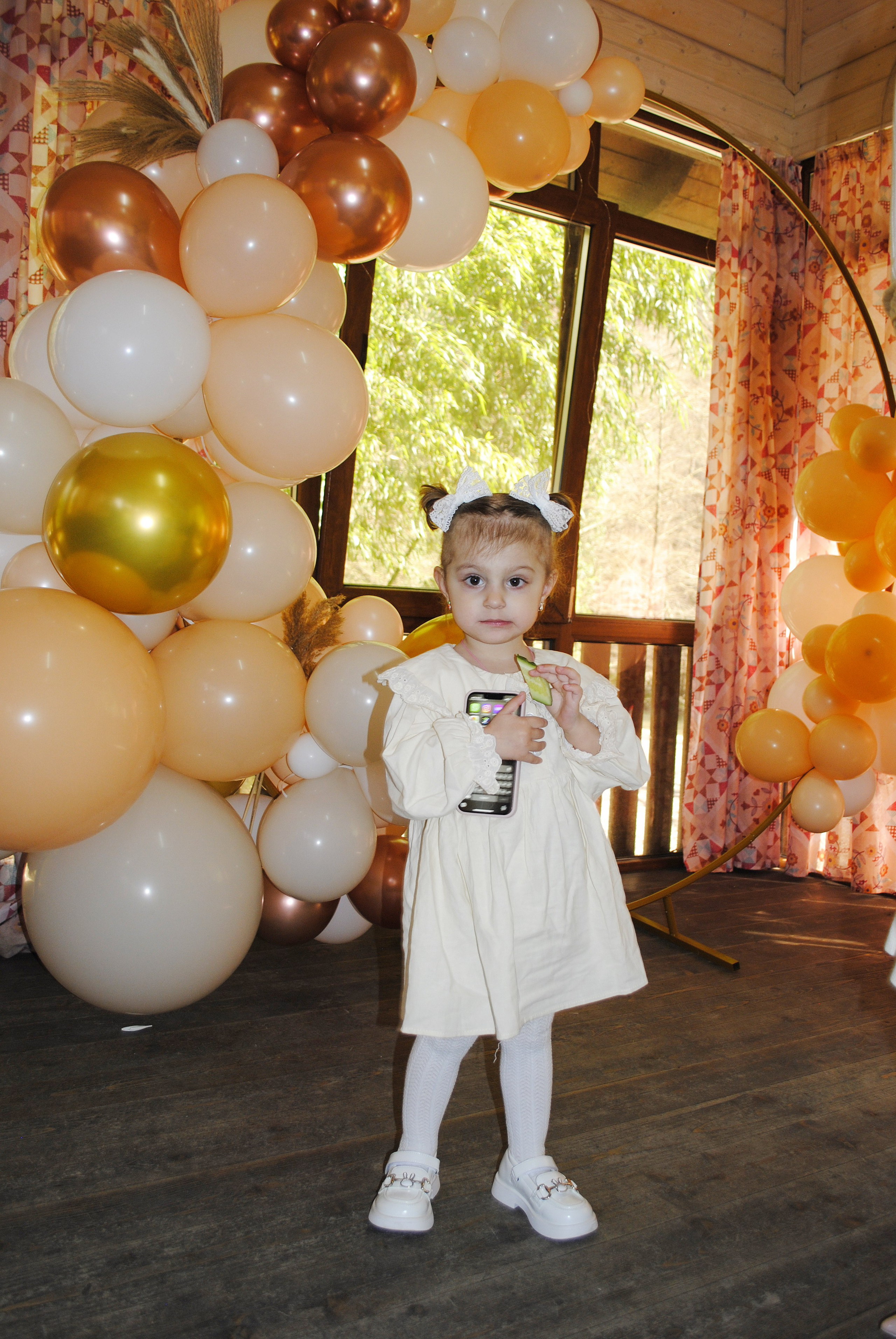 Настя Сьемка в кафе. Фотограф Мария Мусаелян