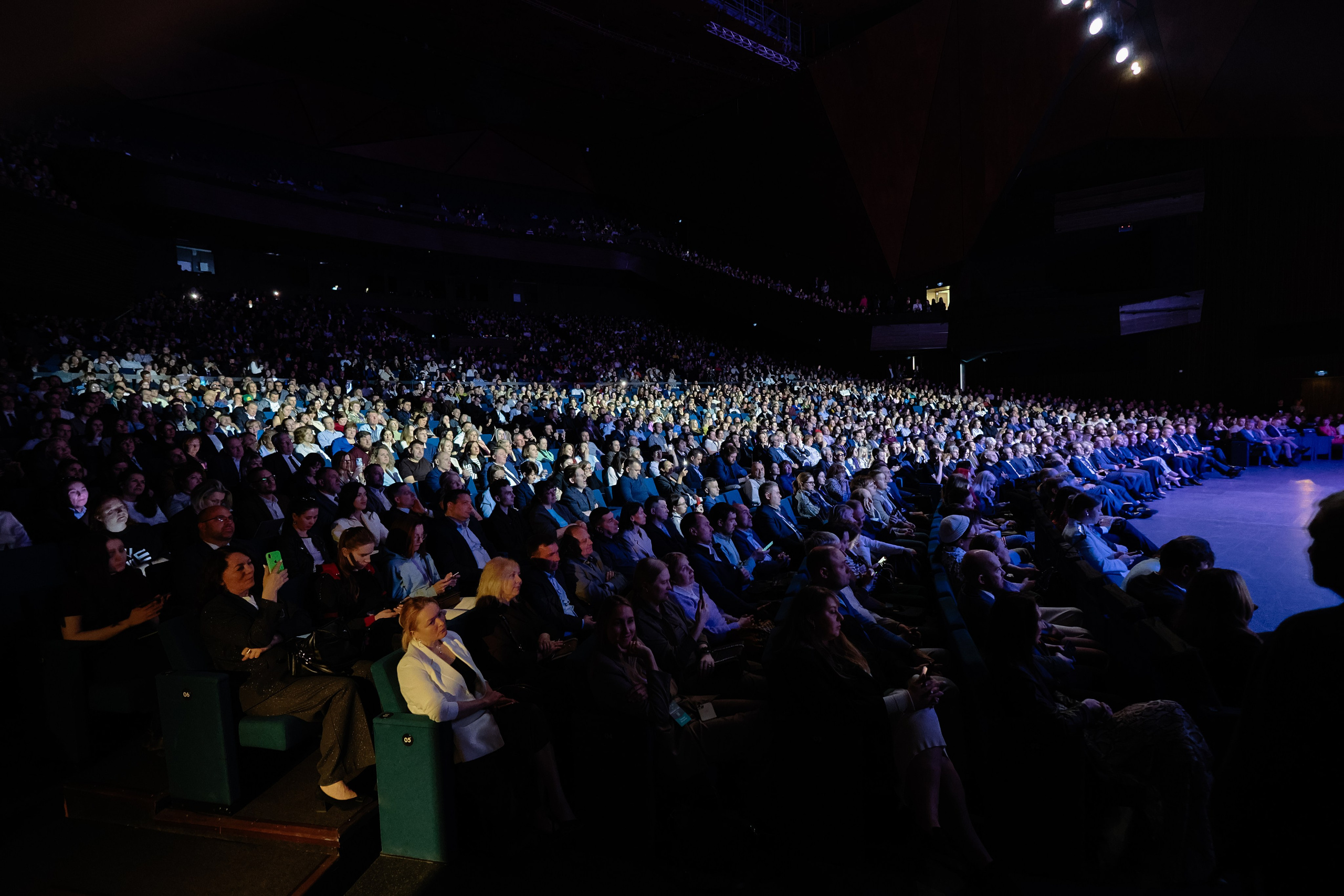 Финмакет ЭКСПО. Контент для бизнеса в Екатеринбурге Полдень Медиа