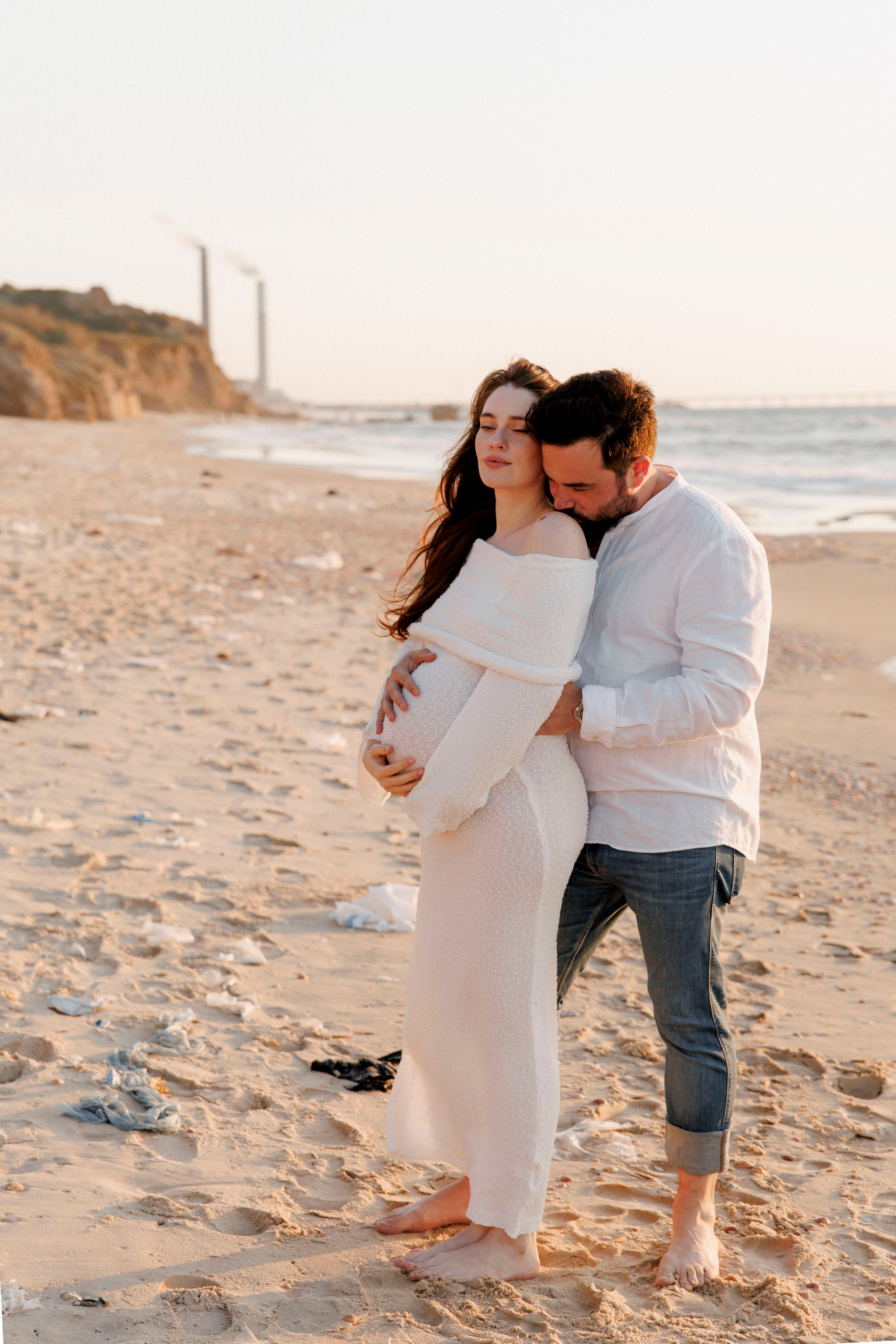 Pregnancy photoshoot (home/park/beach). Главная