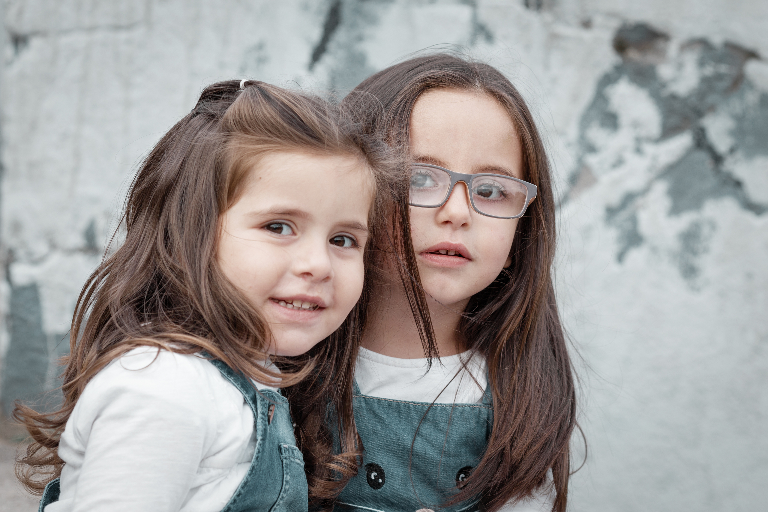 Лейла и Эсмира. Сестры на прогулке. Актерское и модельное портфолио. Фотограф в Москве Екатерина Коломеец