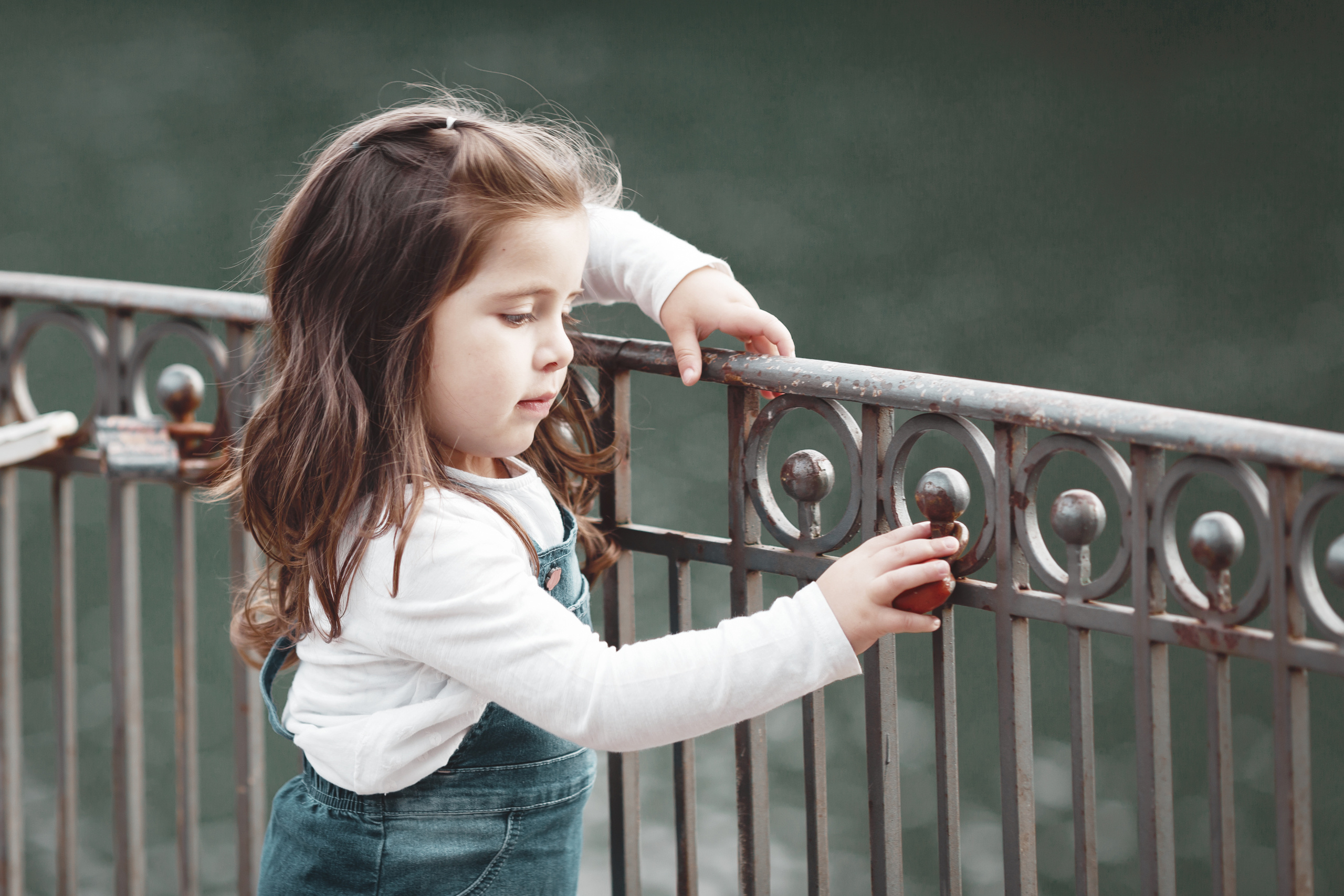 Лейла и Эсмира. Сестры на прогулке. Актерское и модельное портфолио. Фотограф в Москве Екатерина Коломеец