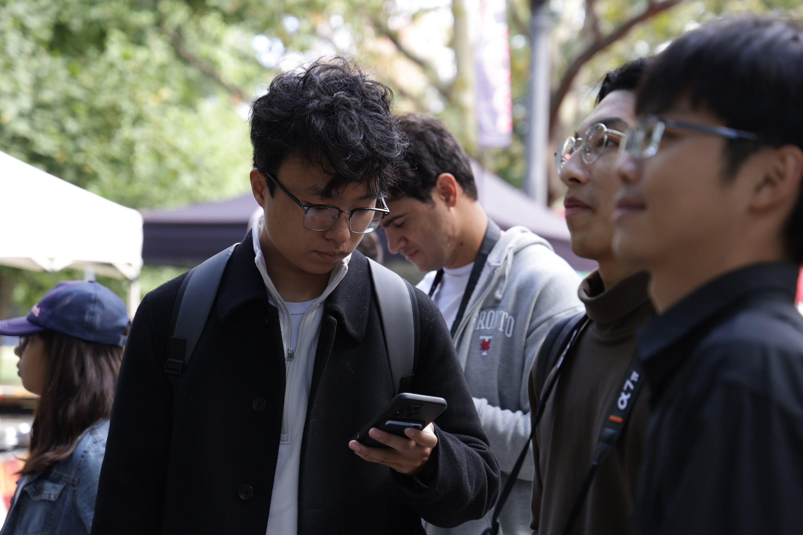 Queen St West Art Crawl. Portrait photographer based in Toronto — Blinova Mariia