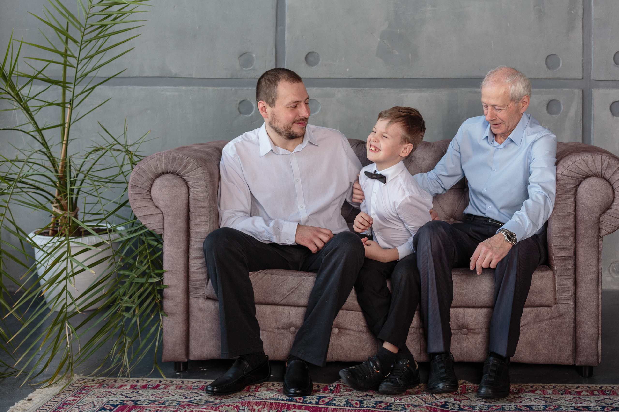 Съемка большой семьи в фотостудии Main. Свадебный и семейный фотограф в Новосибирске Ирина Дорошкова