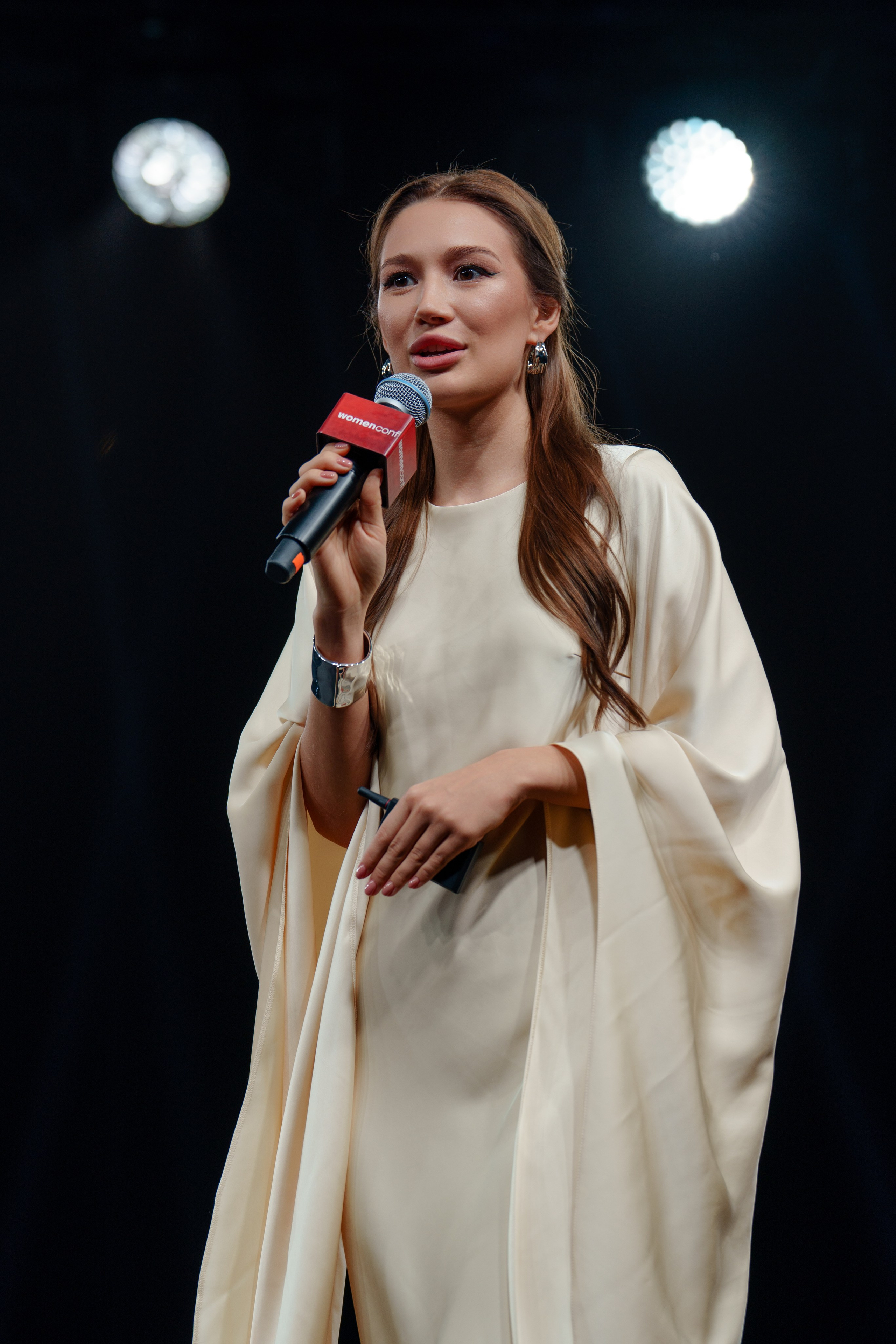 Фотограф на самую масштабную женскую конференцию в России WomenConf. Репортажный фотограф Москва Сергей Дружинин