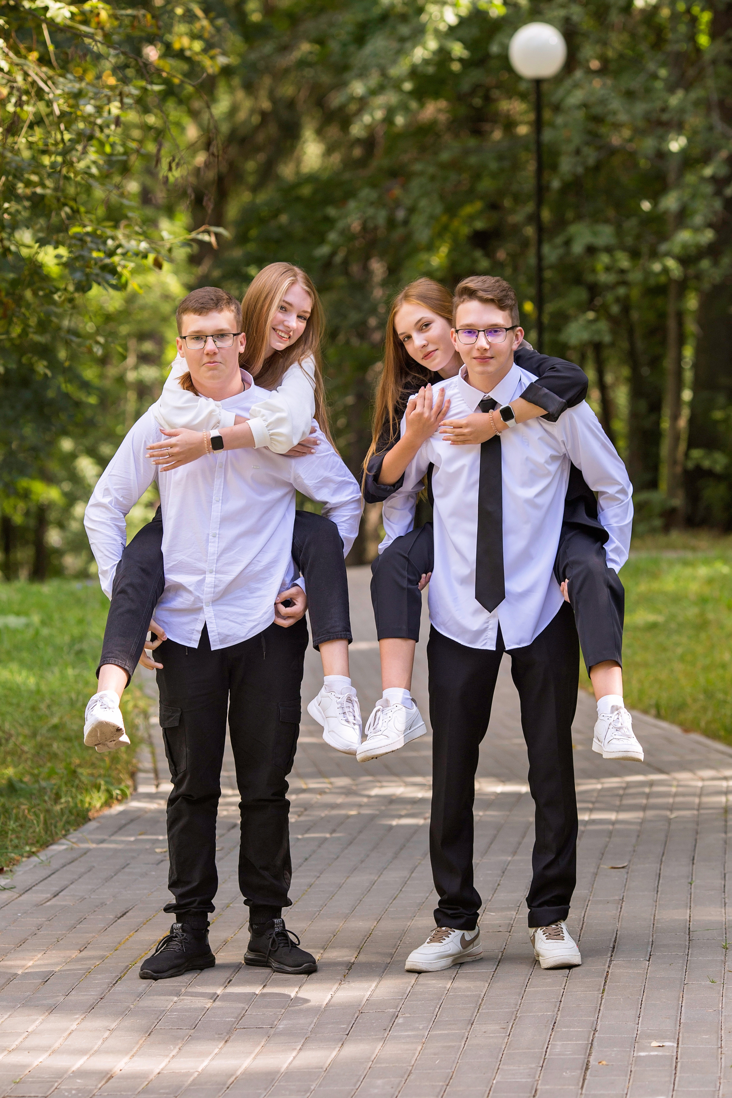 Коллективные фотосъемки для старших классов, в том числе на выпускные альбомы. Главная