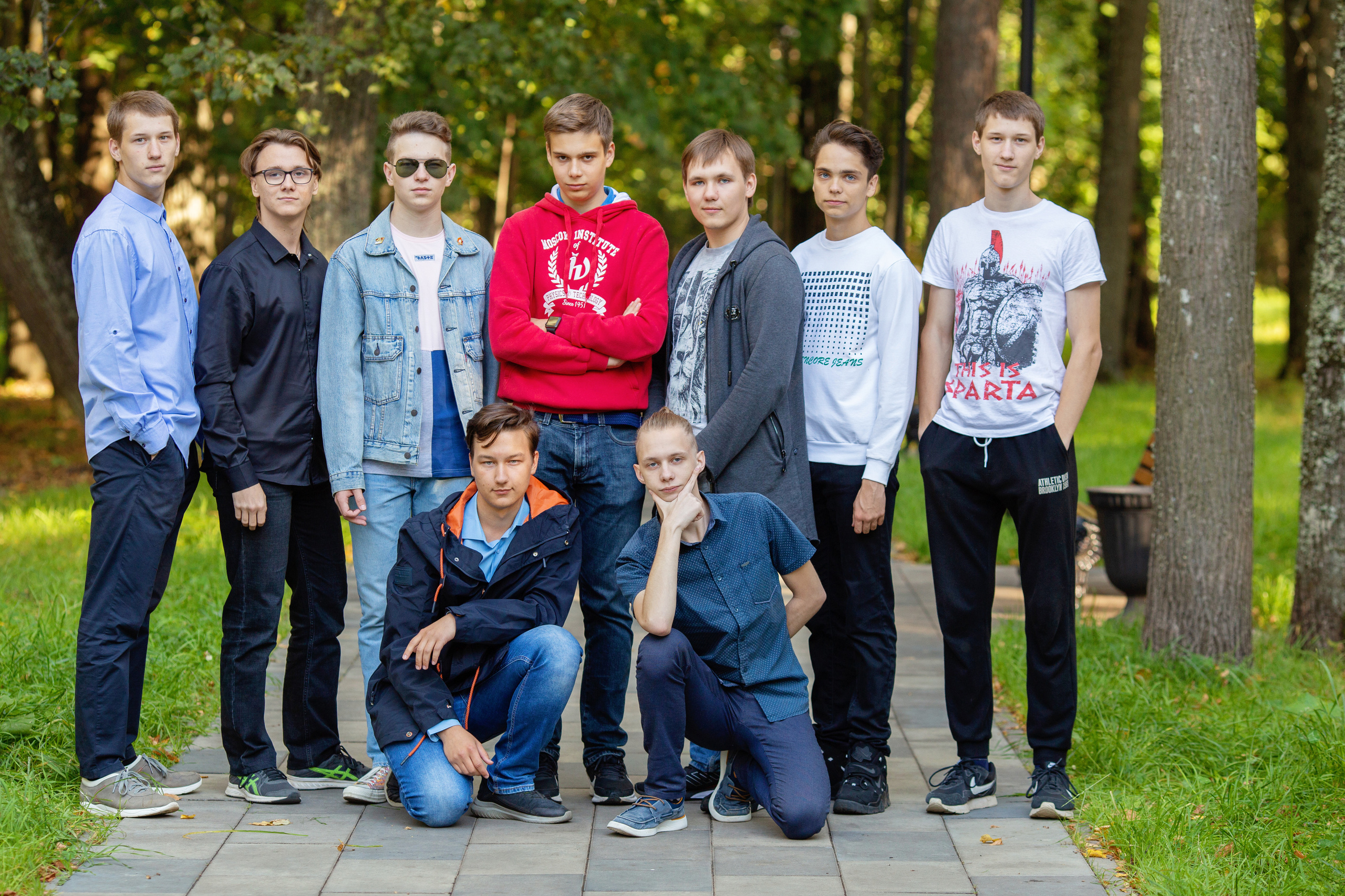 Коллективные фотосъемки для старших классов, в том числе на выпускные альбомы. Главная