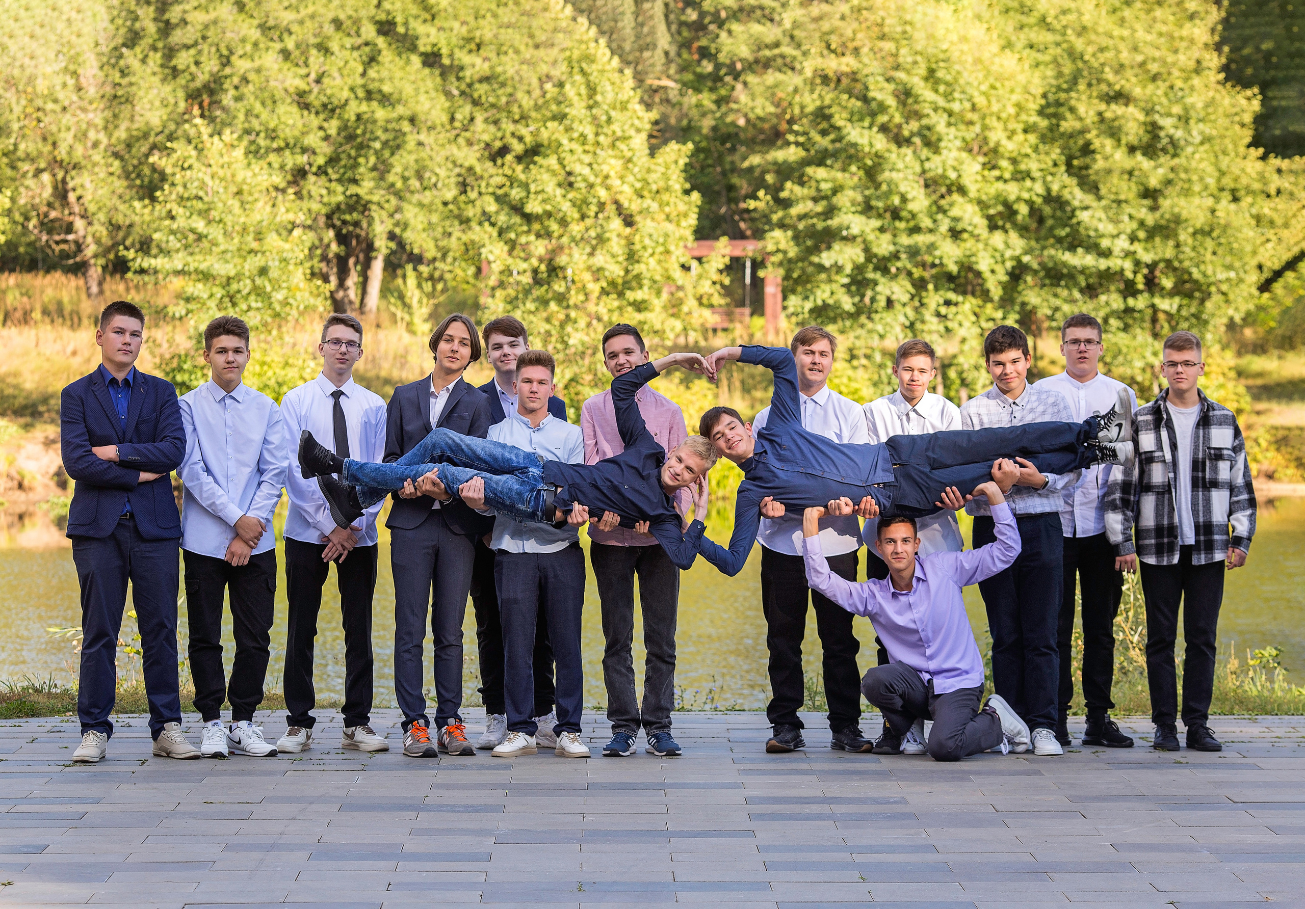 Коллективные фотосъемки для старших классов, в том числе на выпускные альбомы. Главная