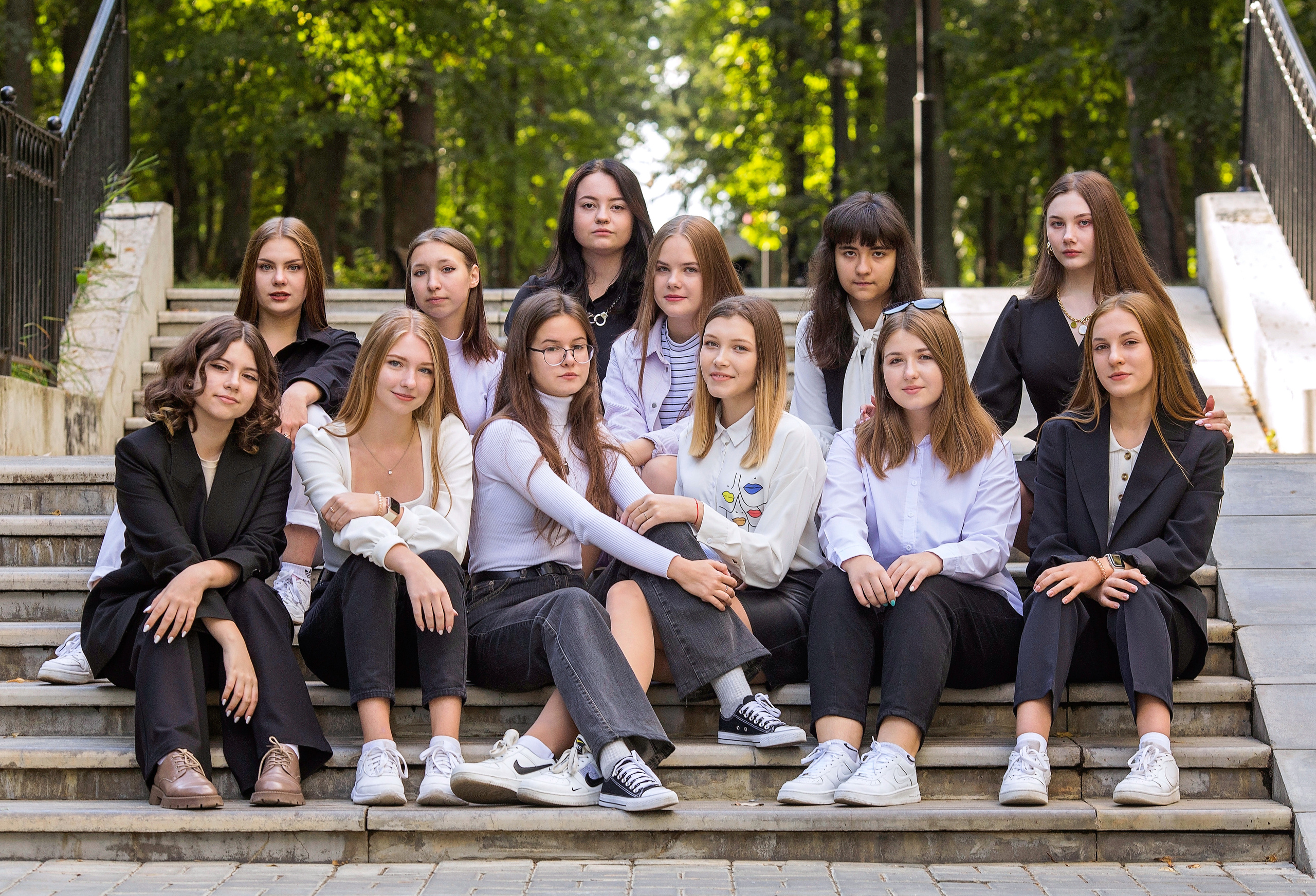 Коллективные фотосъемки для старших классов, в том числе на выпускные альбомы. Главная