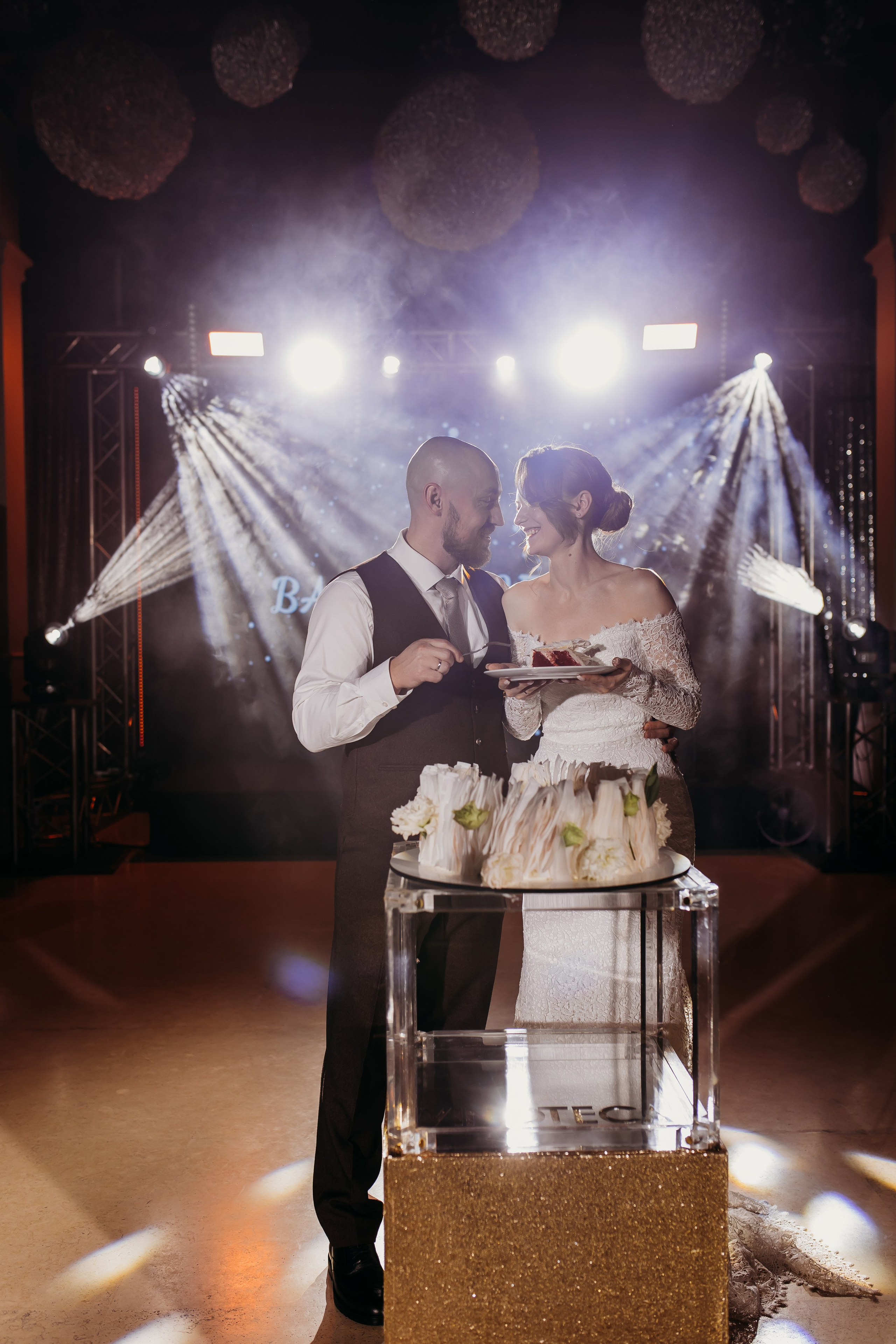 Вадим и Ксения. Фотограф Тимербаева Алина г. Сургут