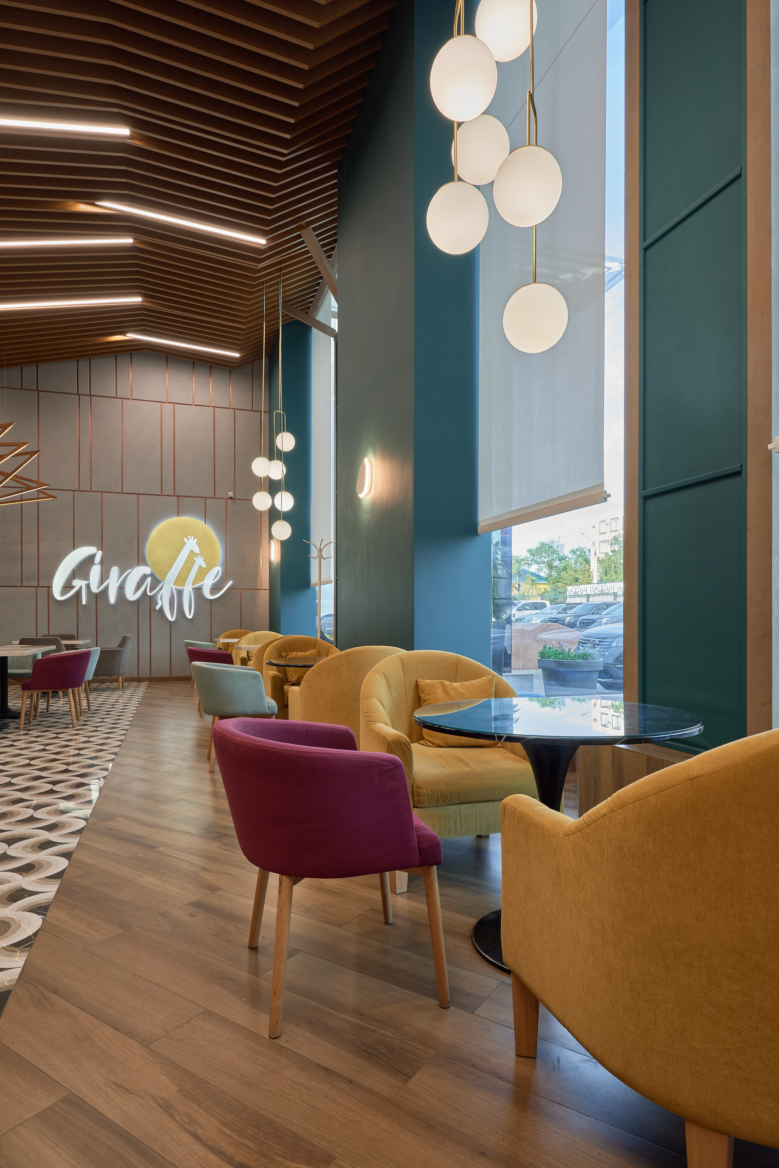 Ресторан Жираф, Костанай (Казахстан). Абросимов Лев интерьерный и архитектурный фотограф