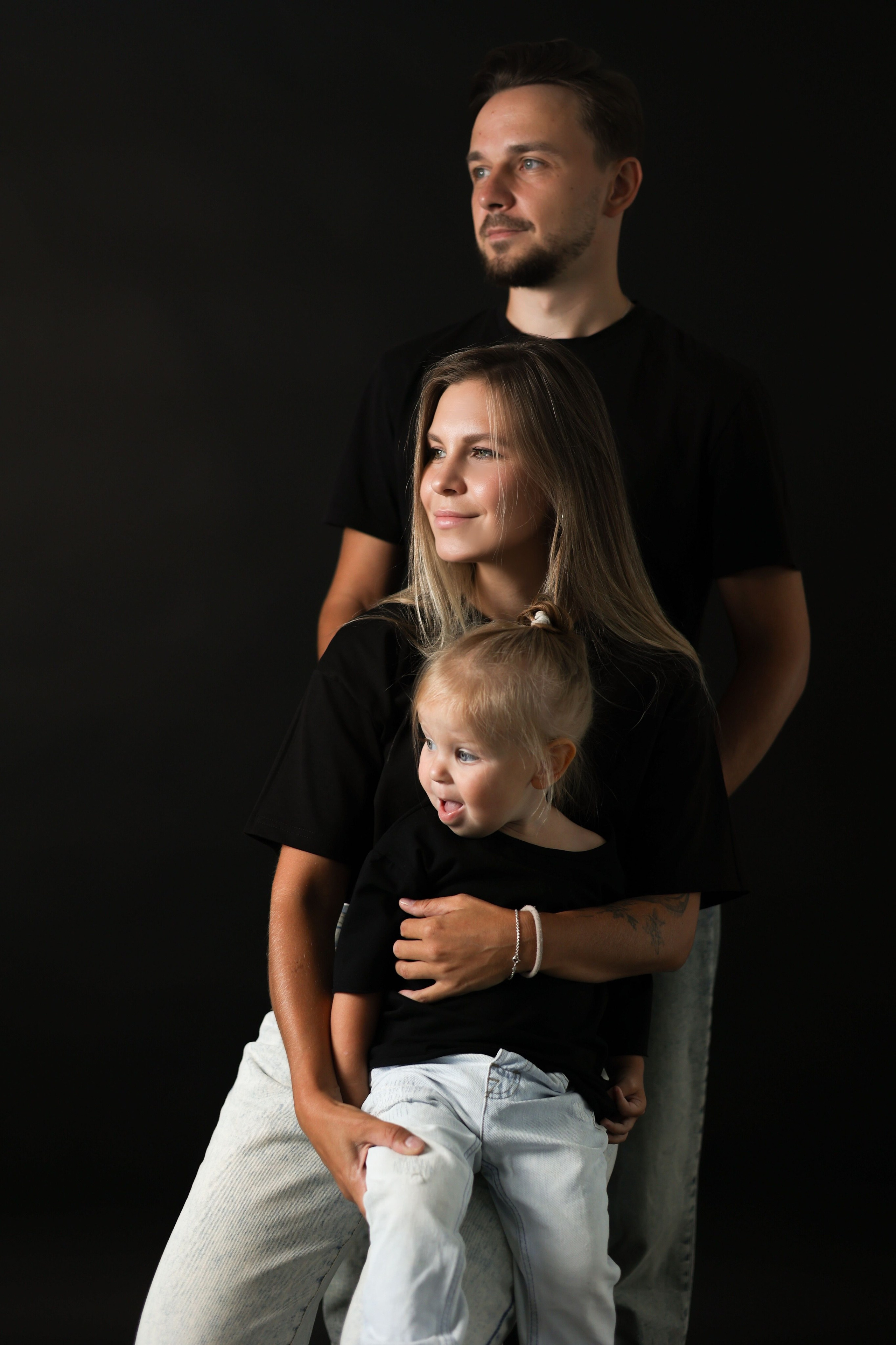 Фотосессия Алены, Алисы и Андрея. Фотограф ANNA GEREIHAN