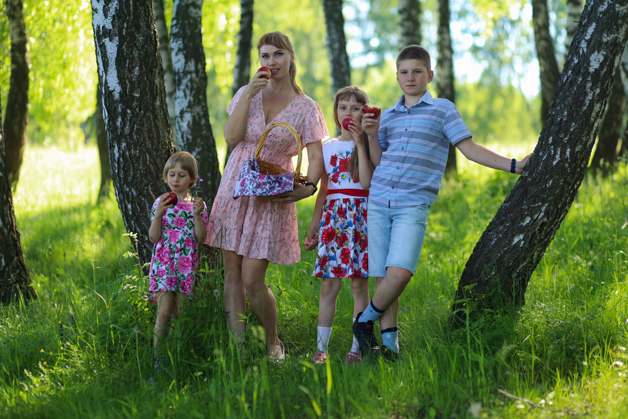 Прогулка у озера. Главная