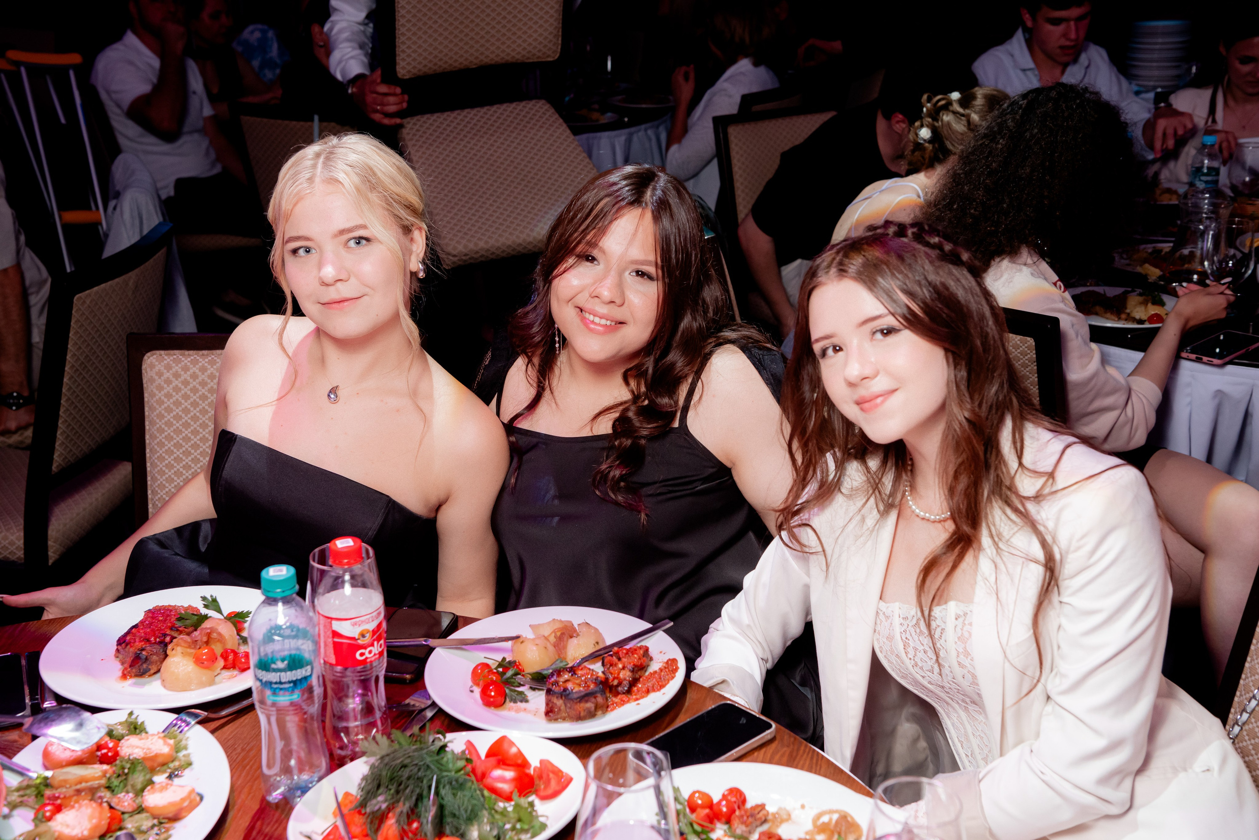 5 Лицей. Вручение и Банкет. Музкомедия и Сити Холл. Фотограф в Волгограде и Волжском Александр Горбань