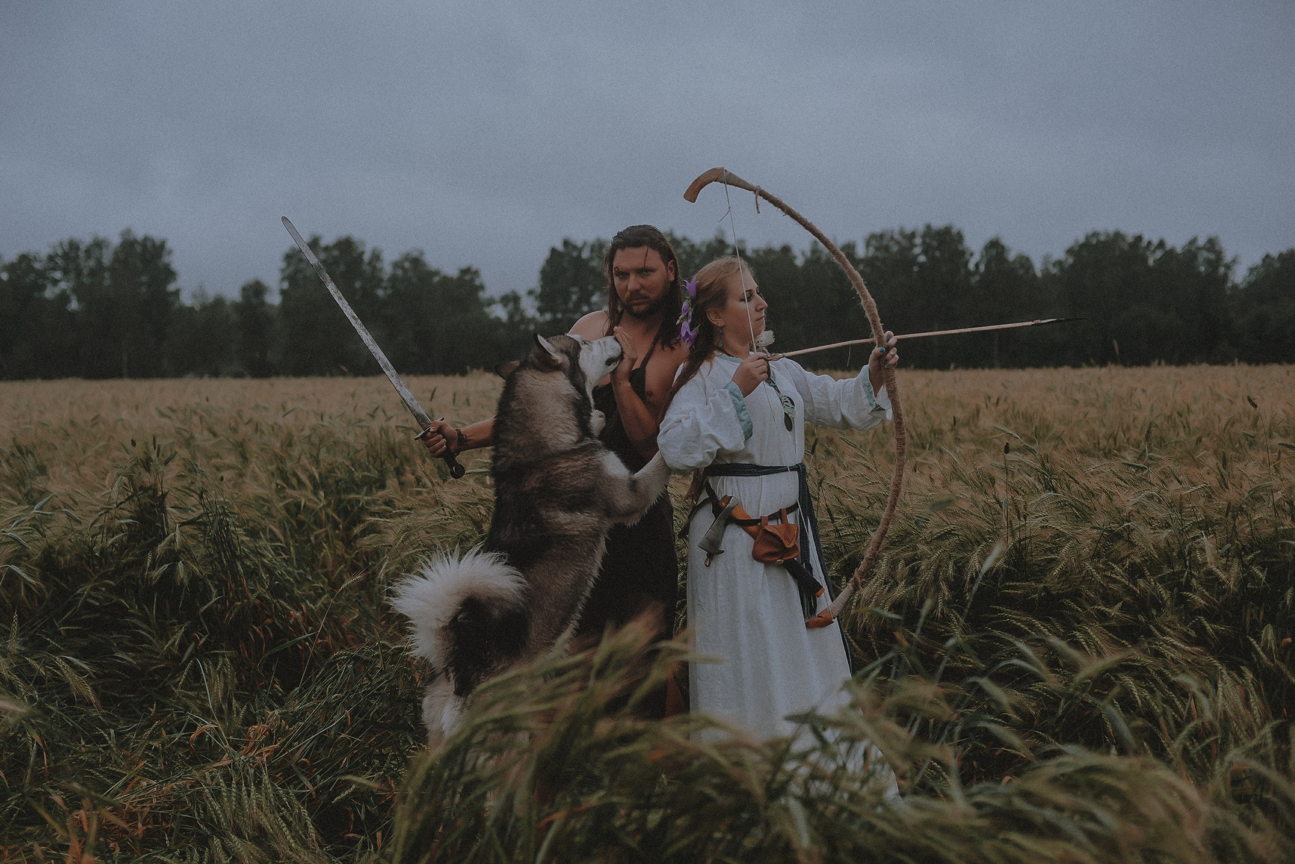 Славянская мифология. Богиня Девана, бог Сварог и волк Ратибор. Свадебный и семейный фотограф в Москве Сажина Кристина КиМ. Свадебный оператор в Москве Сажин Максим
