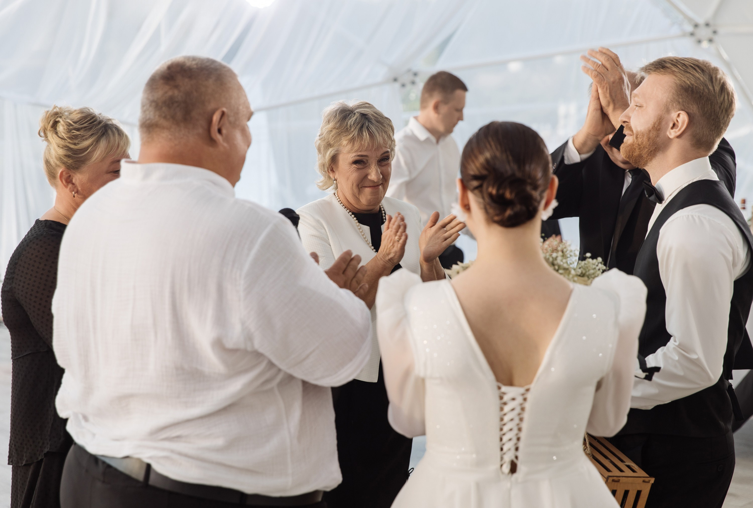 Изгиб. Свадебный фотограф Дмитрий Воробьев Ярославль