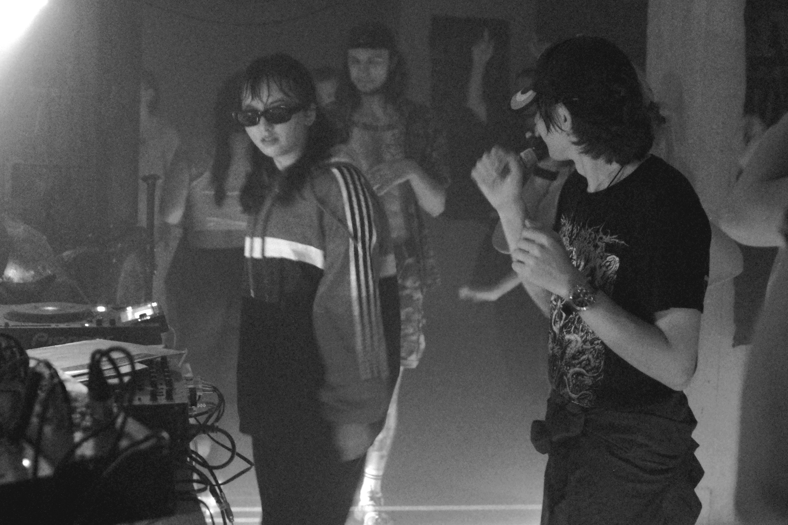 EBASHNYA. 19 июля 2025. Хардкор-габбер туса от команды Башня. Репортажный фотограф в Санкт-Петербурге Даниил Могута