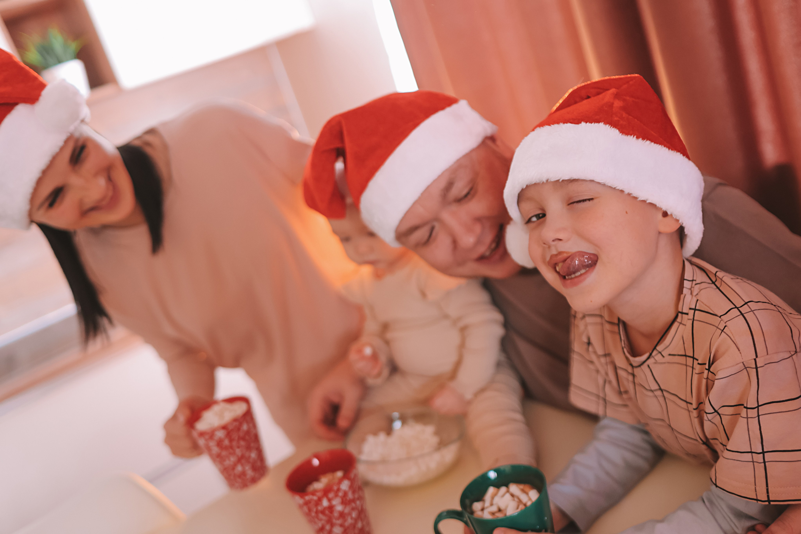 Дома. Семейный фотограф Тюмень, фотограф на роды Салмина Мария