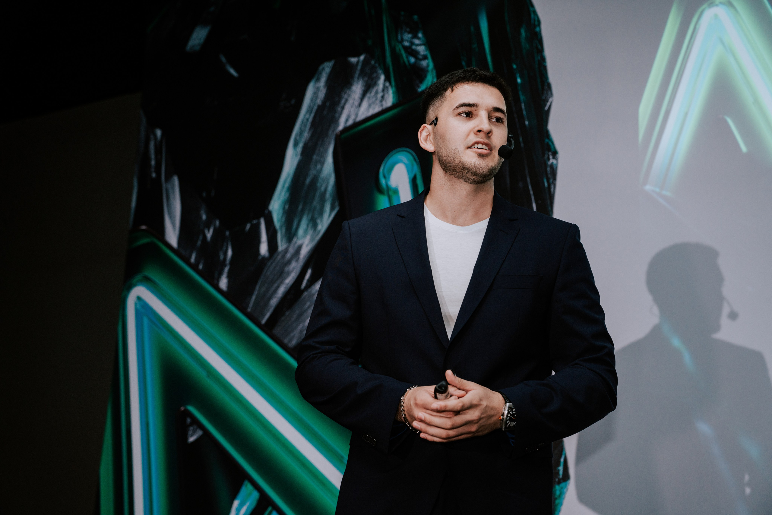 TRADERS DAY By NeomAAA Bogota. NeomAAA Funds Gallery