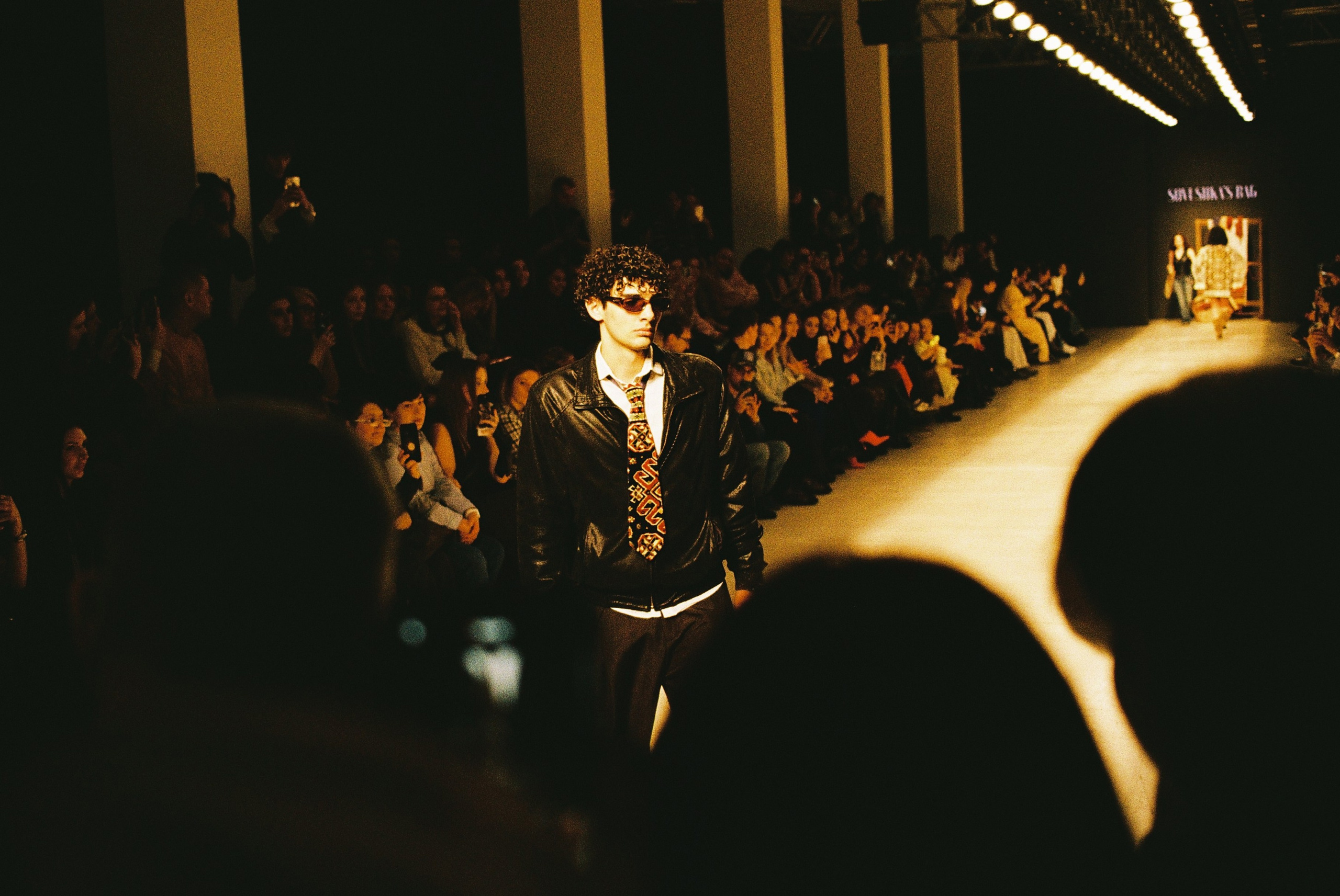 День 2. Плёночный фотограф Москва, Саша Звук