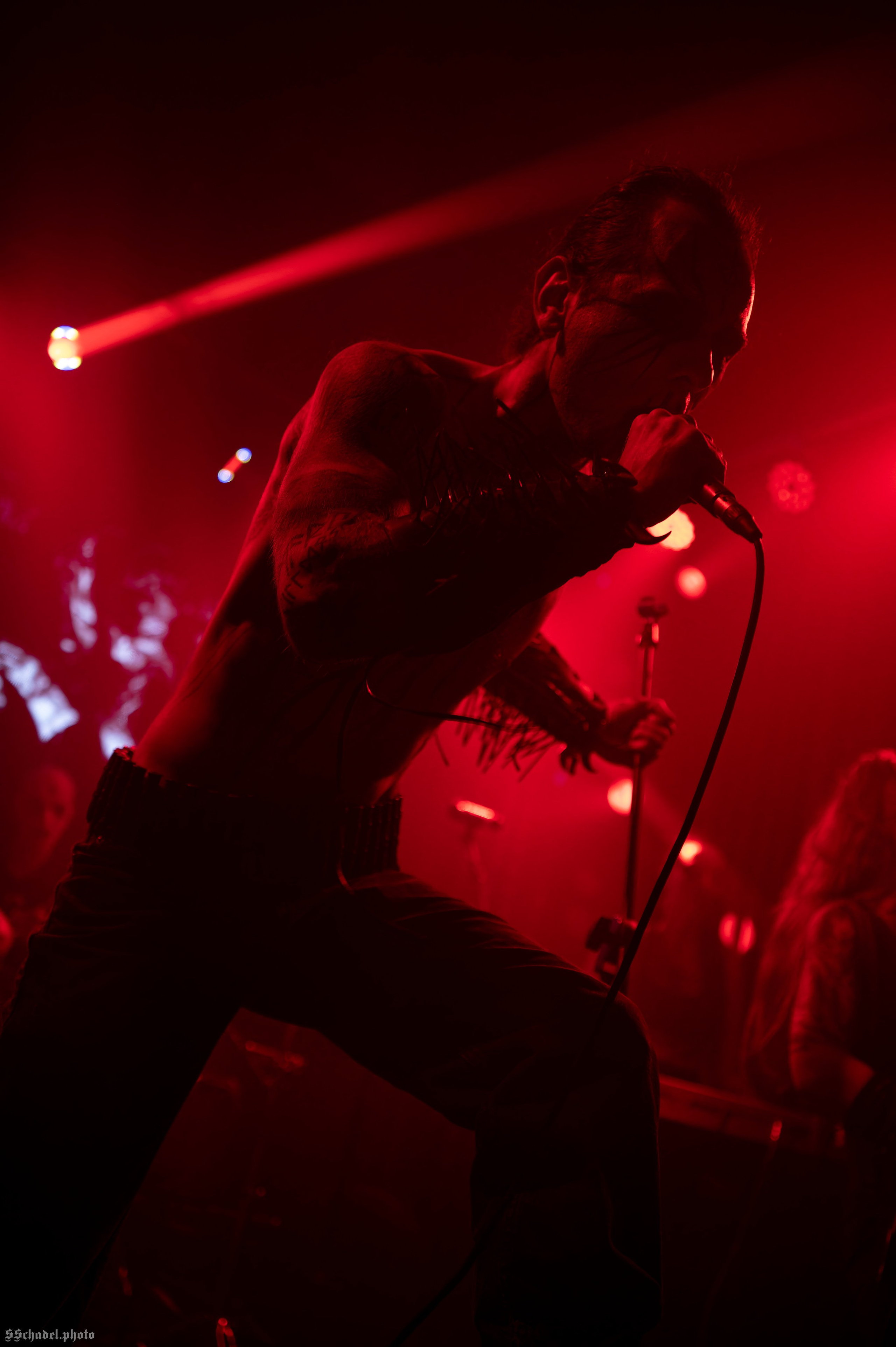 Frostlagte Måne 07.12.25. We will make everything metal!